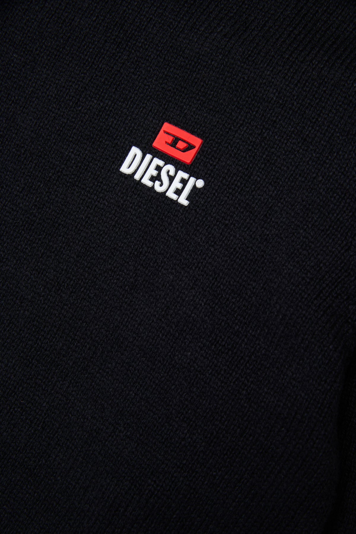 Pull ras du cou avec logo