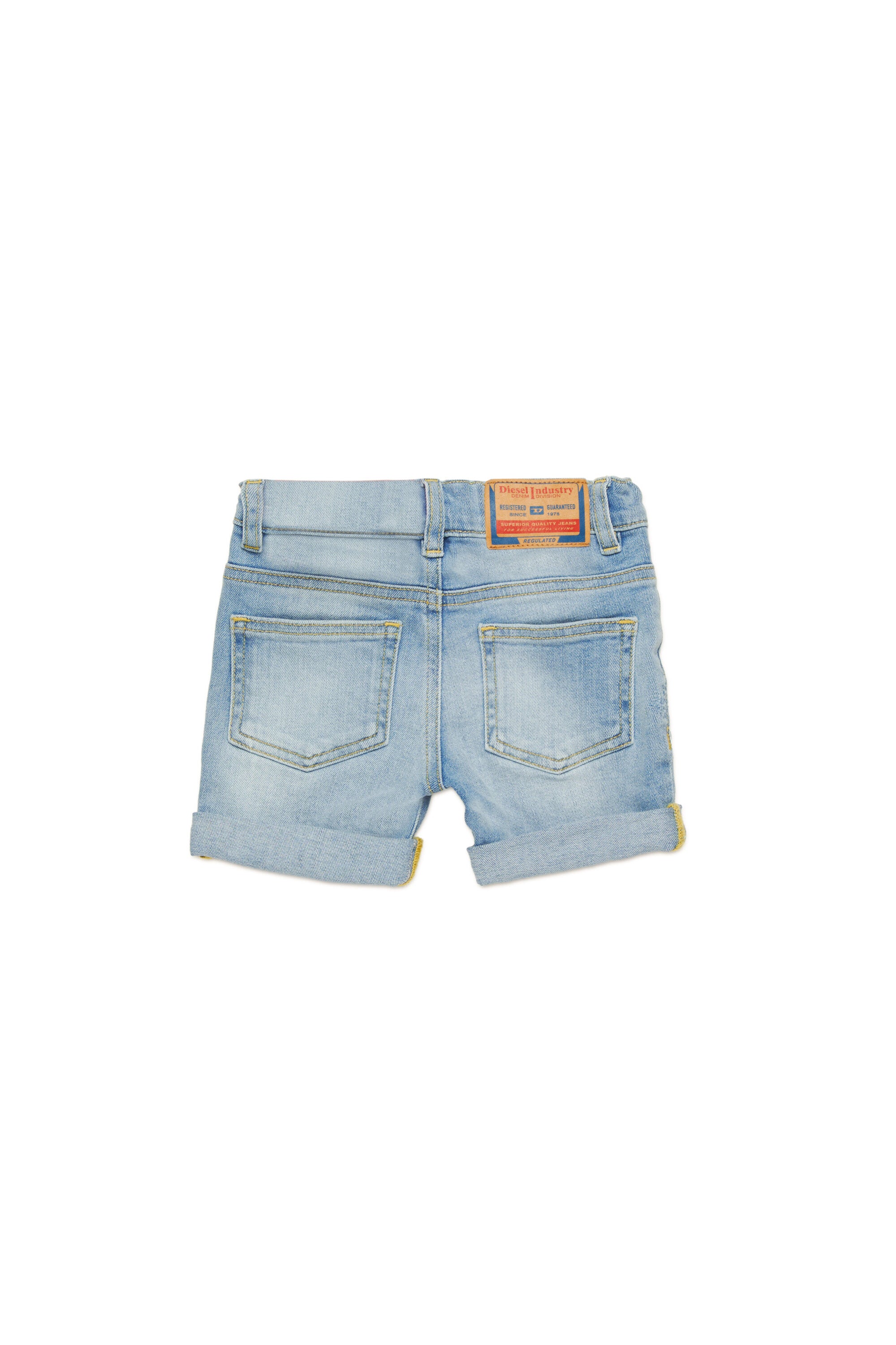 Shorts in jeans chiaro con abrasioni