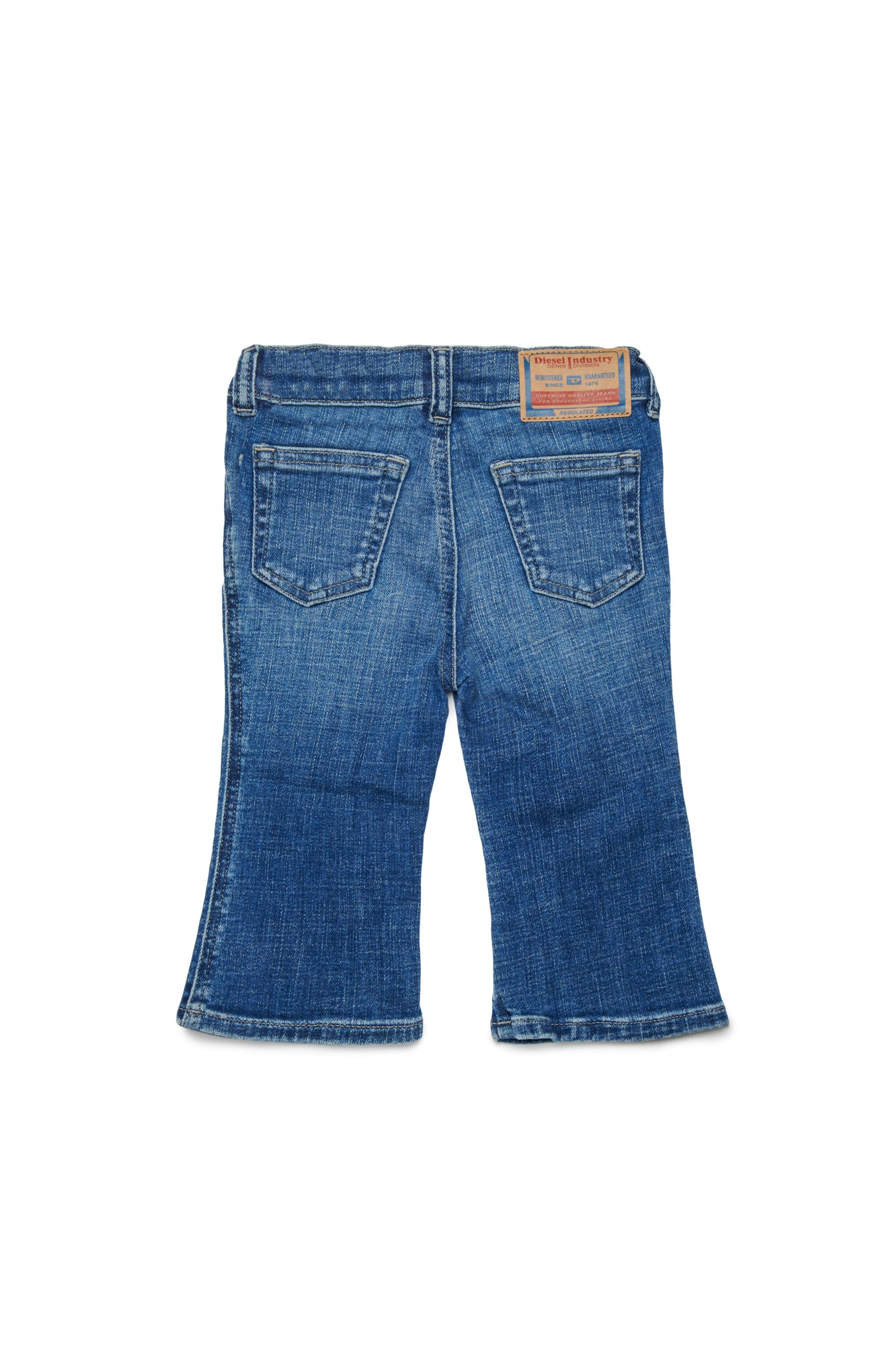Bootcut-Fit-Jeans in mittlerer blauer Waschung – D-Heki