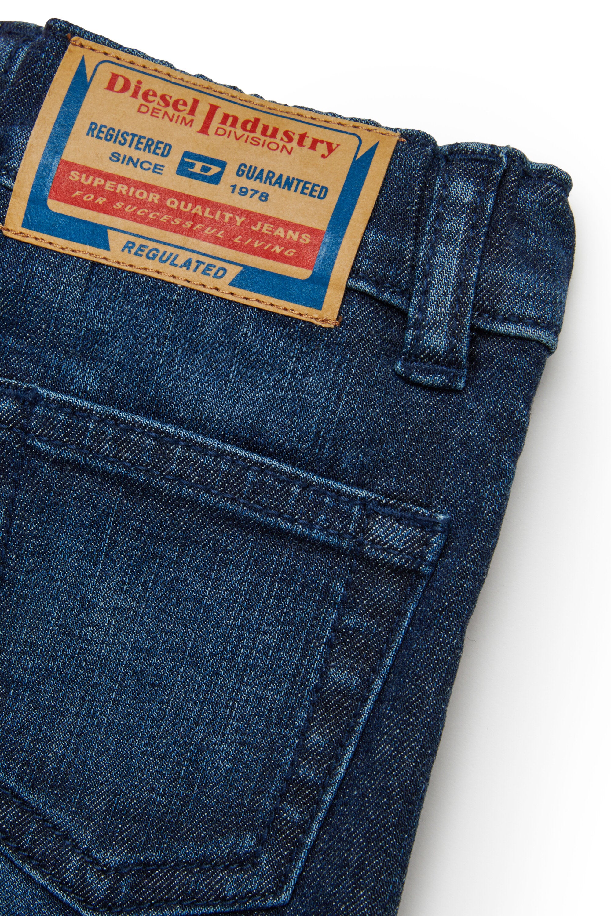 Gonna corta in denim blu scuro