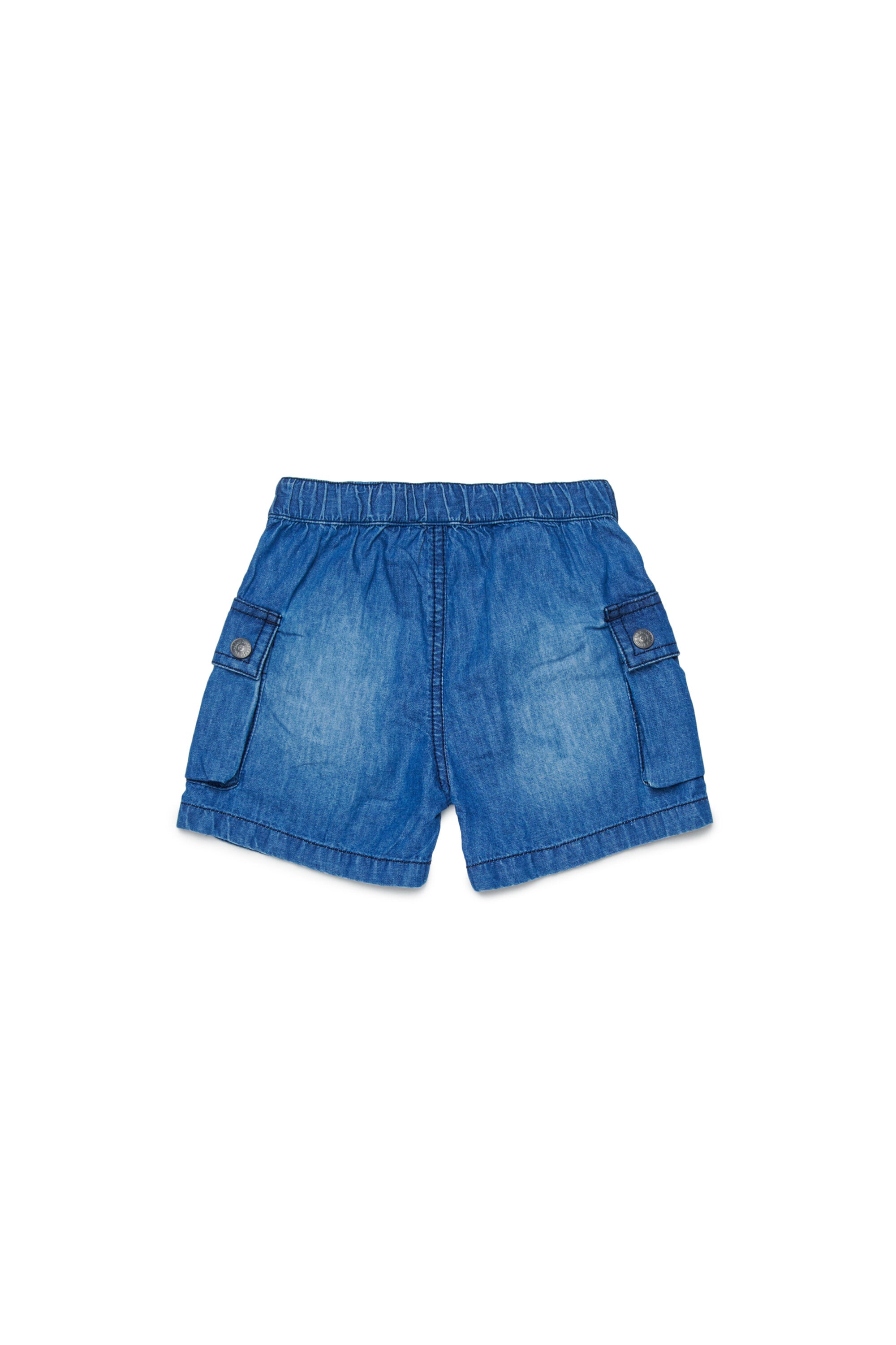 Shorts cargo con logo