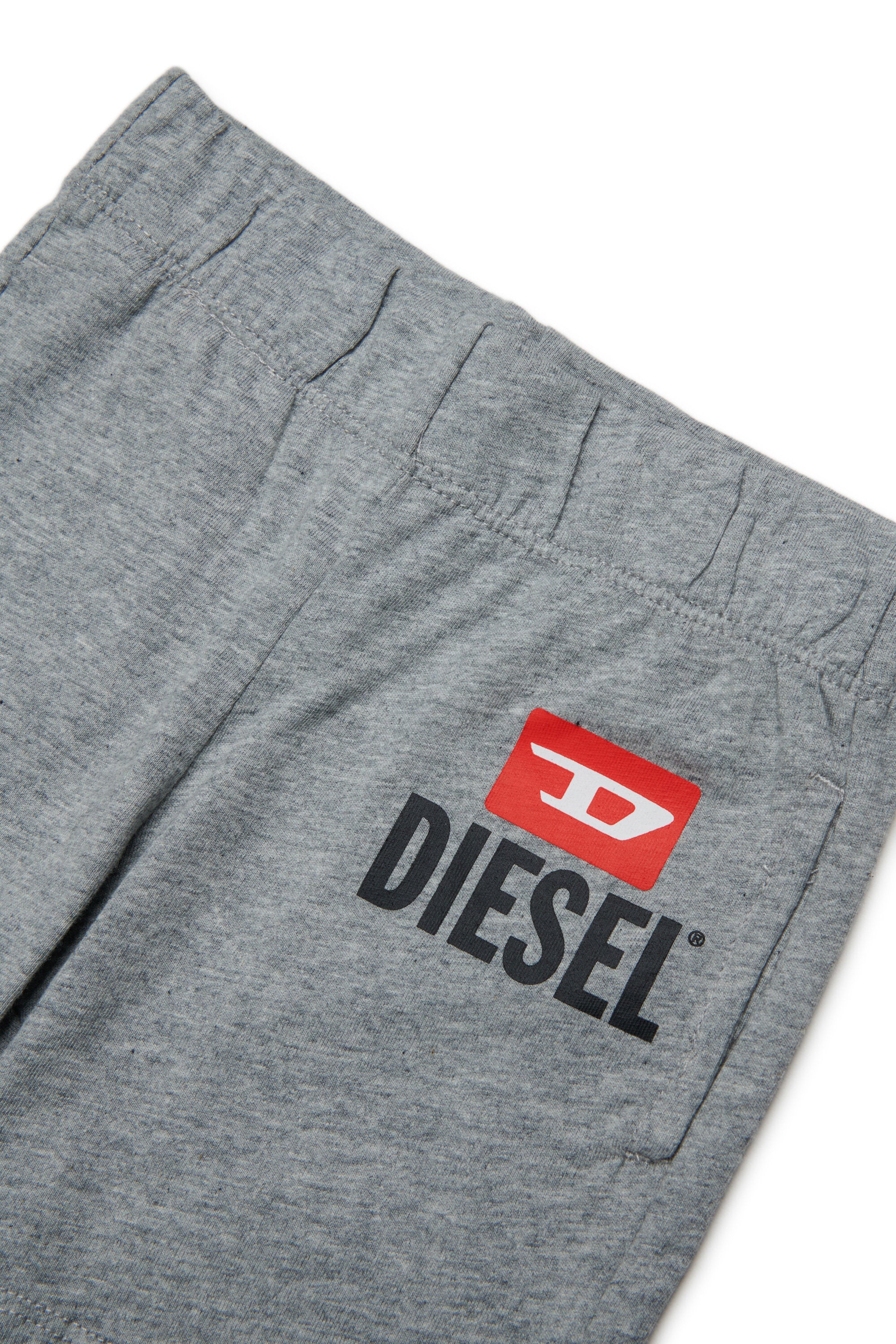 Fleece shorts with logo
