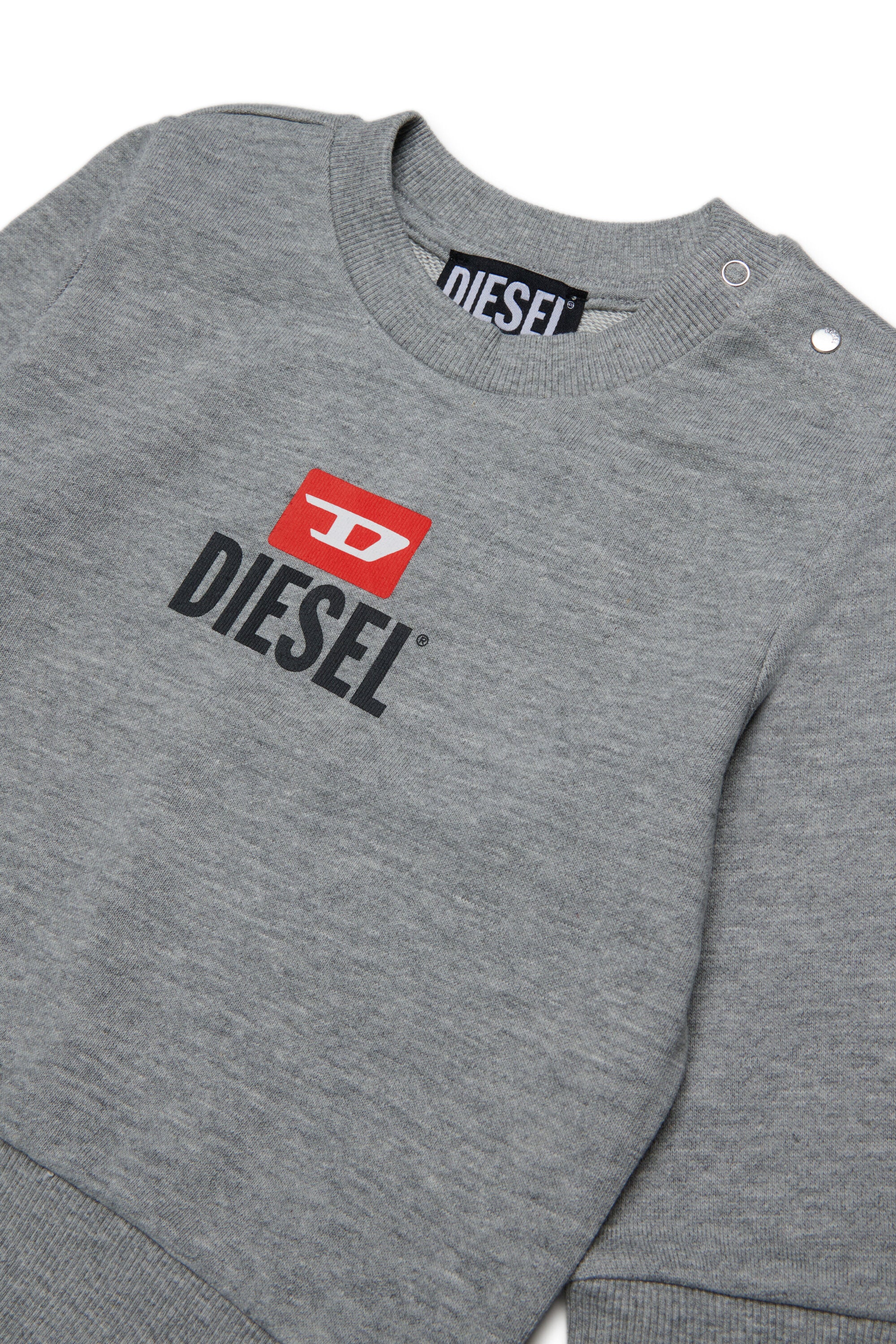 Sweatshirt mit Rundhalsausschnitt und Logo