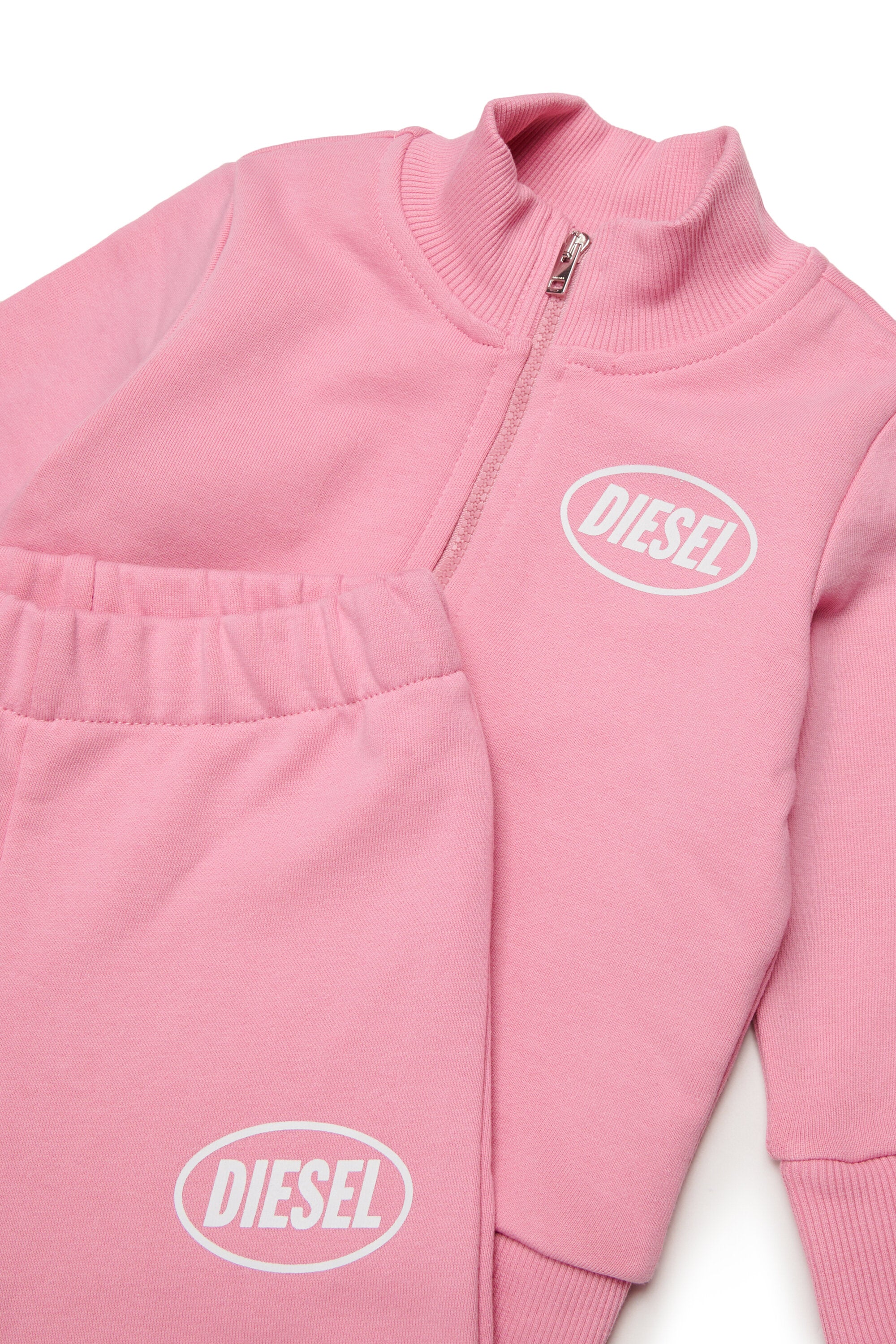 Tracksuit with logo