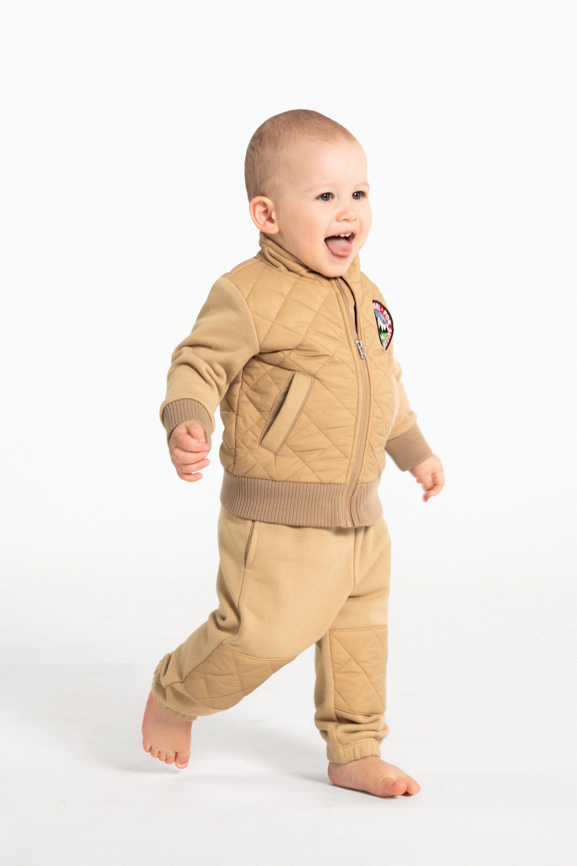 Gefütterte Jacke mit Logo