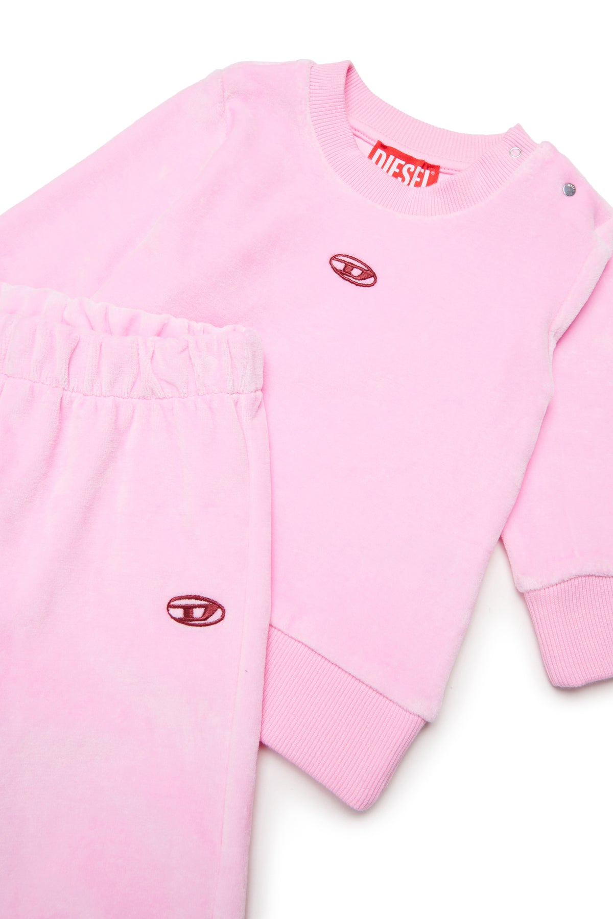 Tracksuit with logo