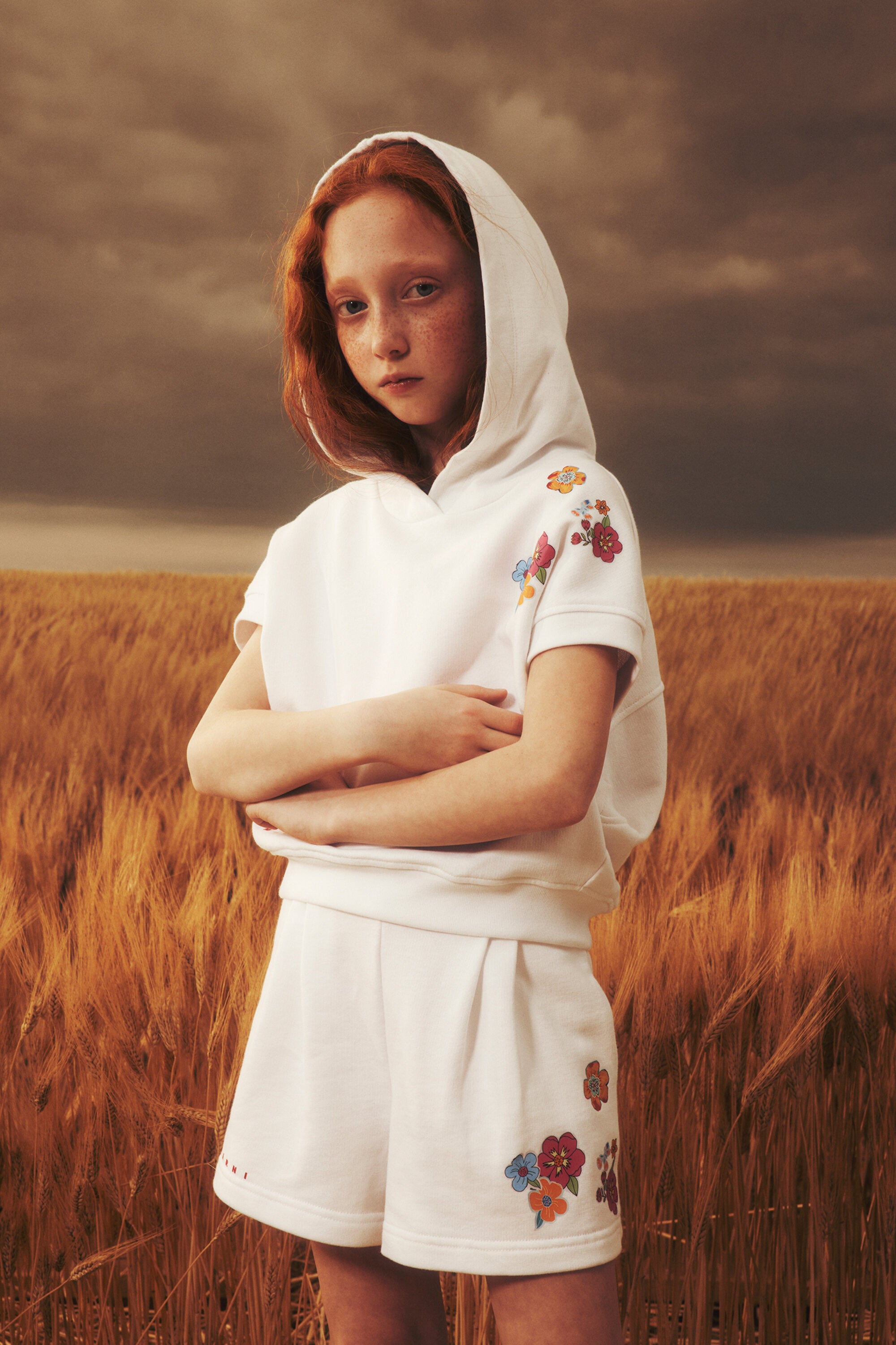 Sweat-shirt "en forme d'œuf" avec des fleurs