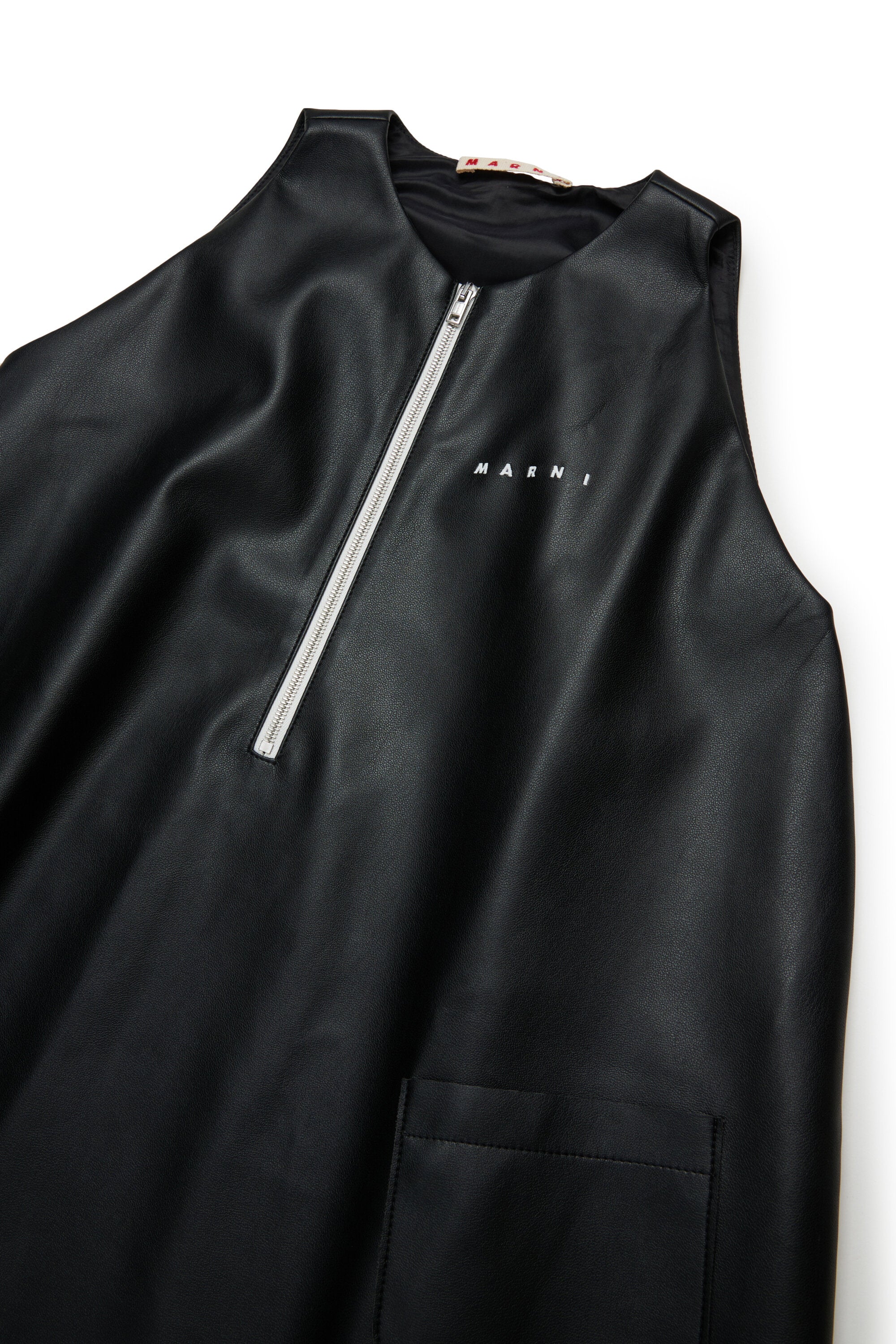 Abito corto svasato in tessuto spalmato