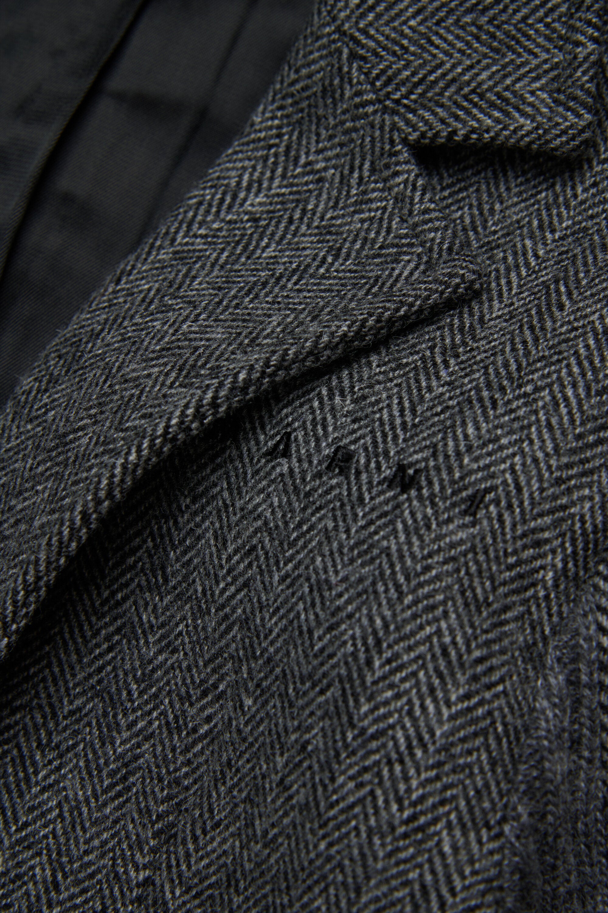 Blazerjacke mit Fischgrätmuster aus einer Wollmischung