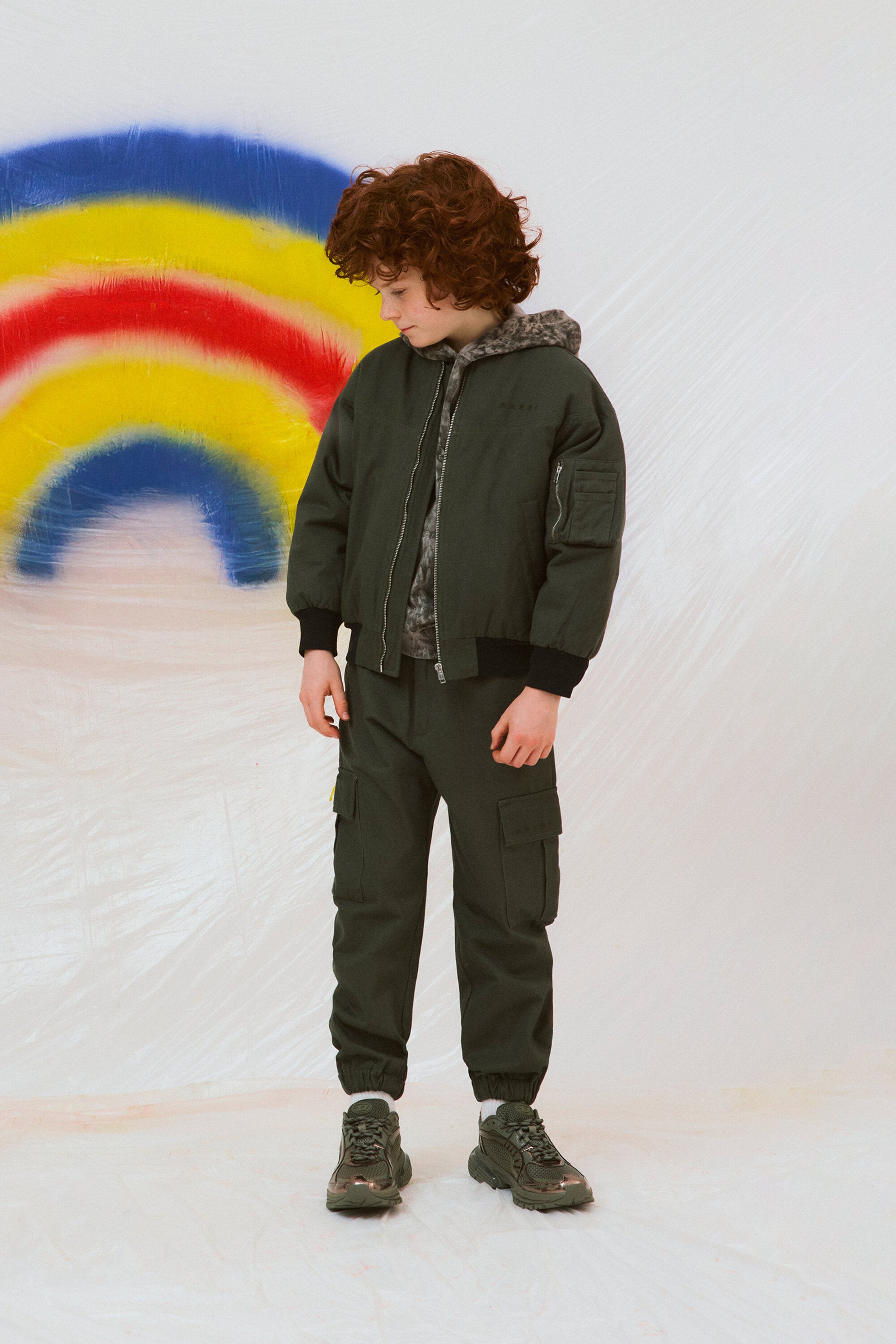 Pantalon cargo en gabardine avec bretelles réglables