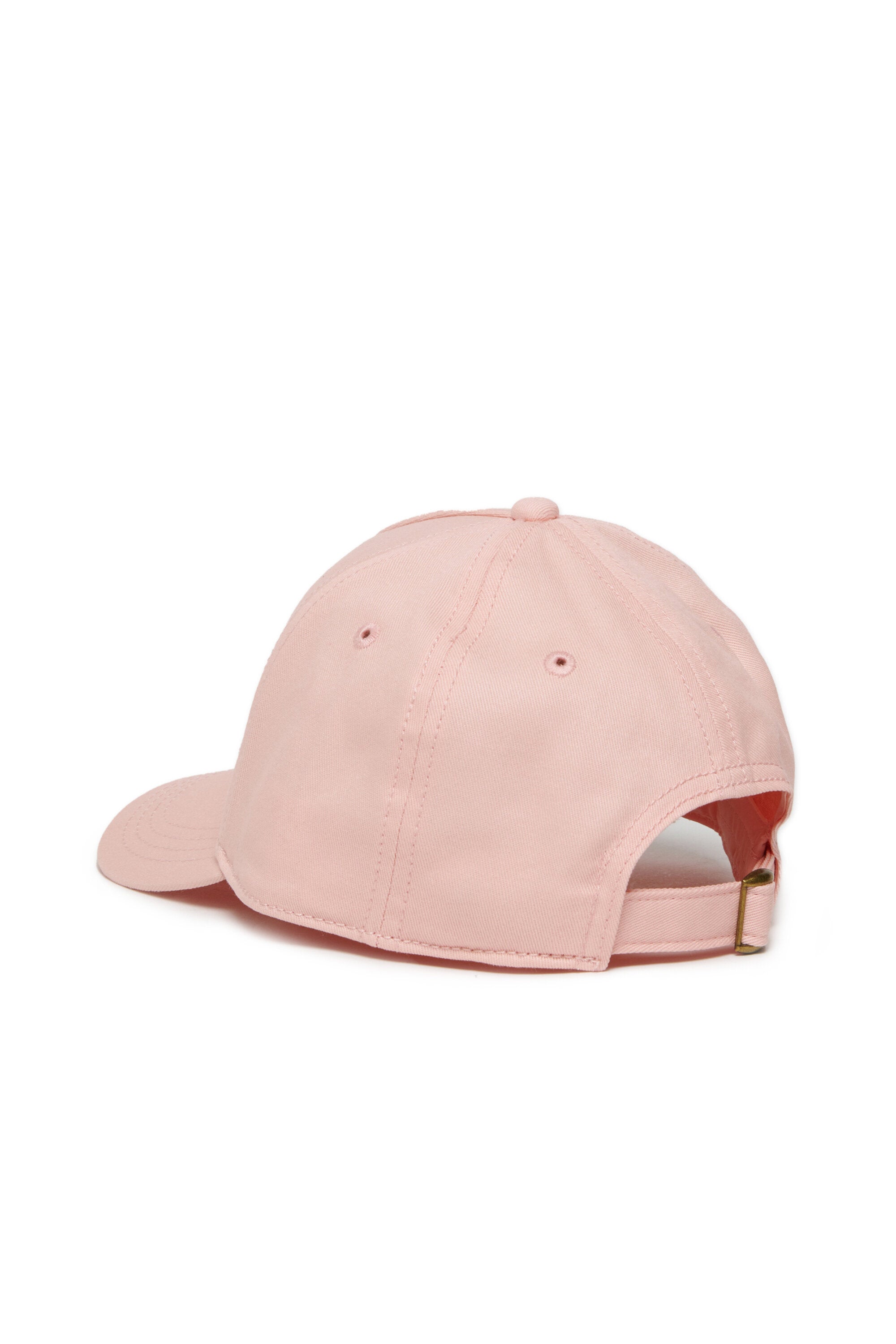 Gorra de béisbol con marca de gabardina