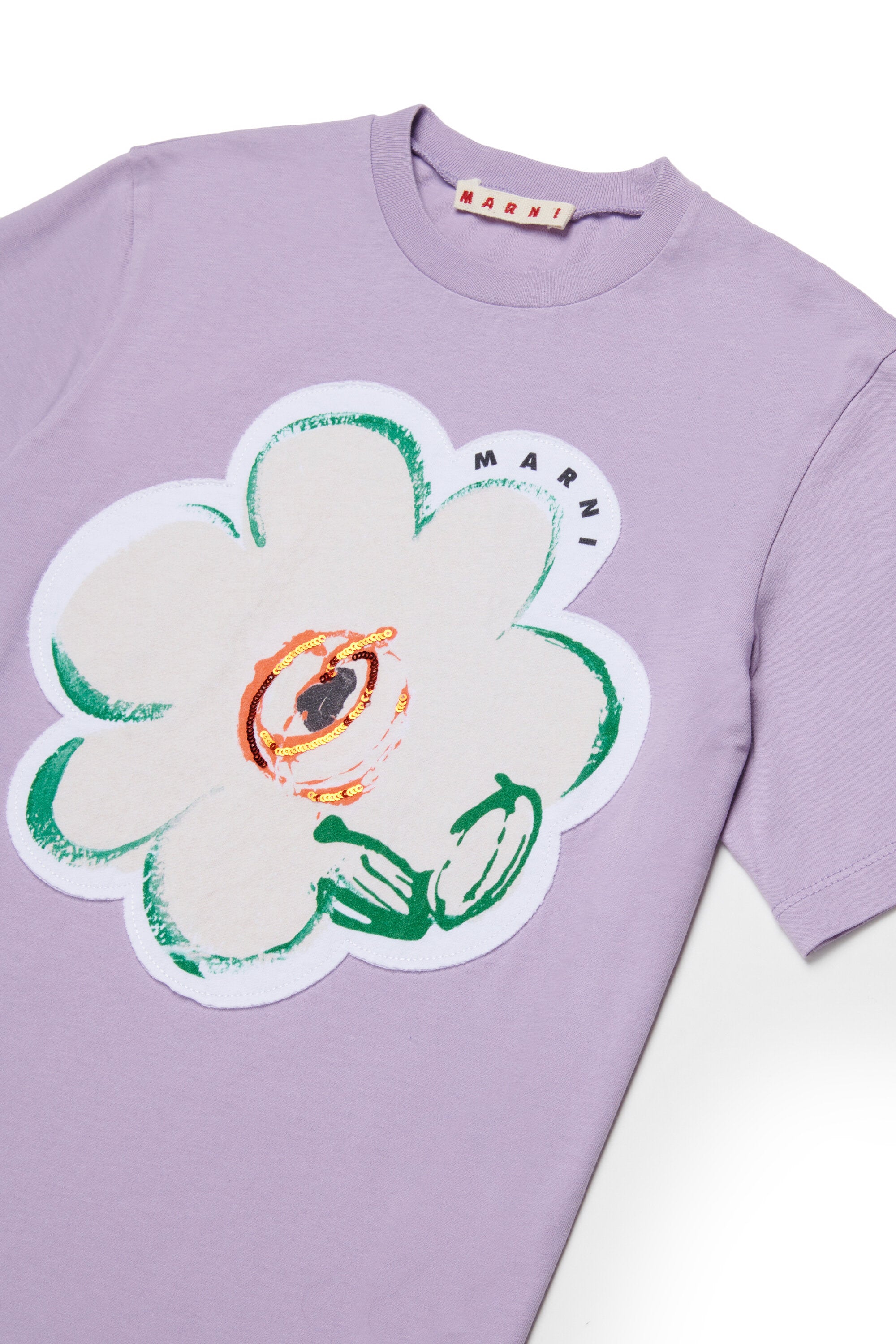 T-Shirt mit aufgesetzter Blume und Logo