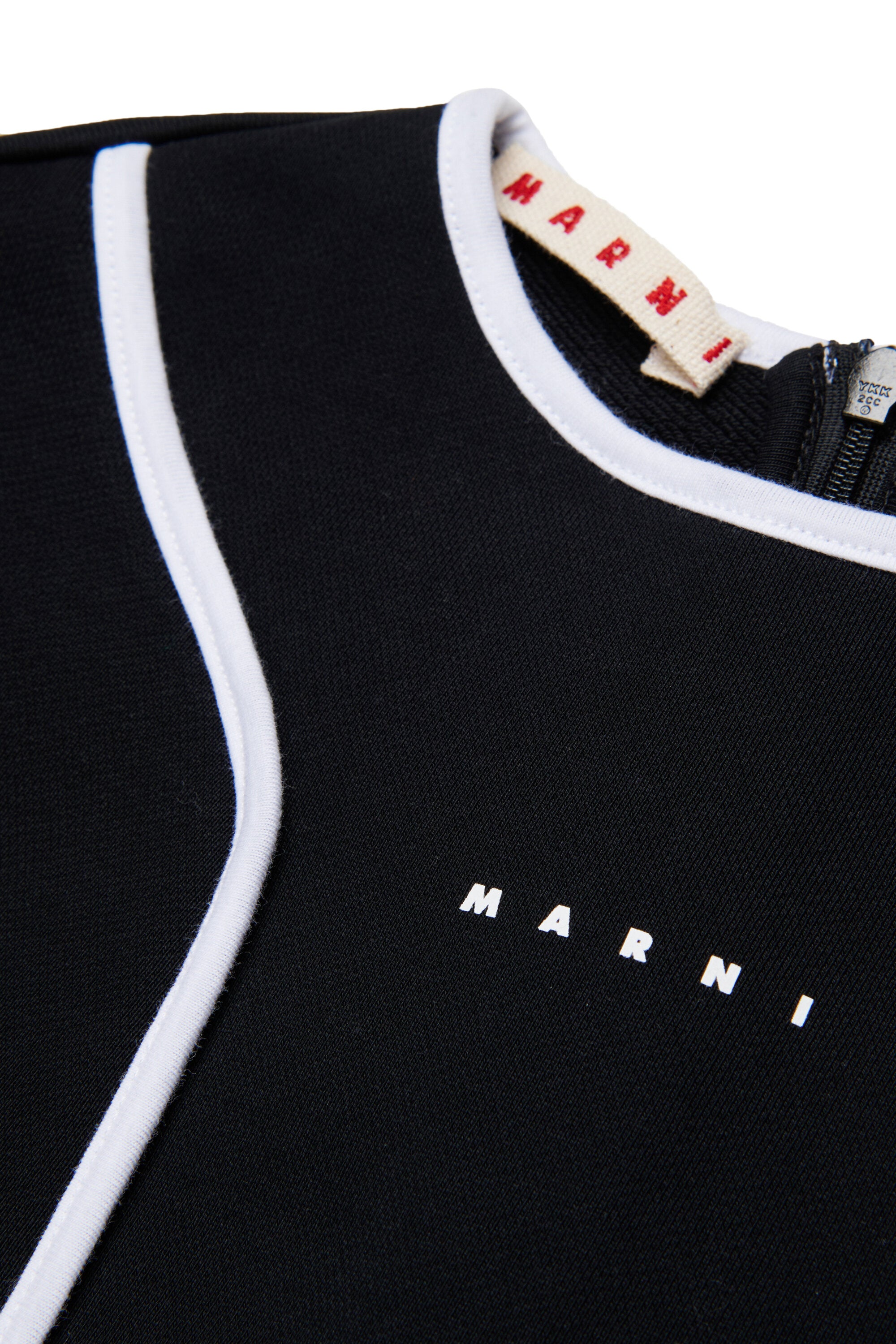 Robe à manches courtes et ligne droite