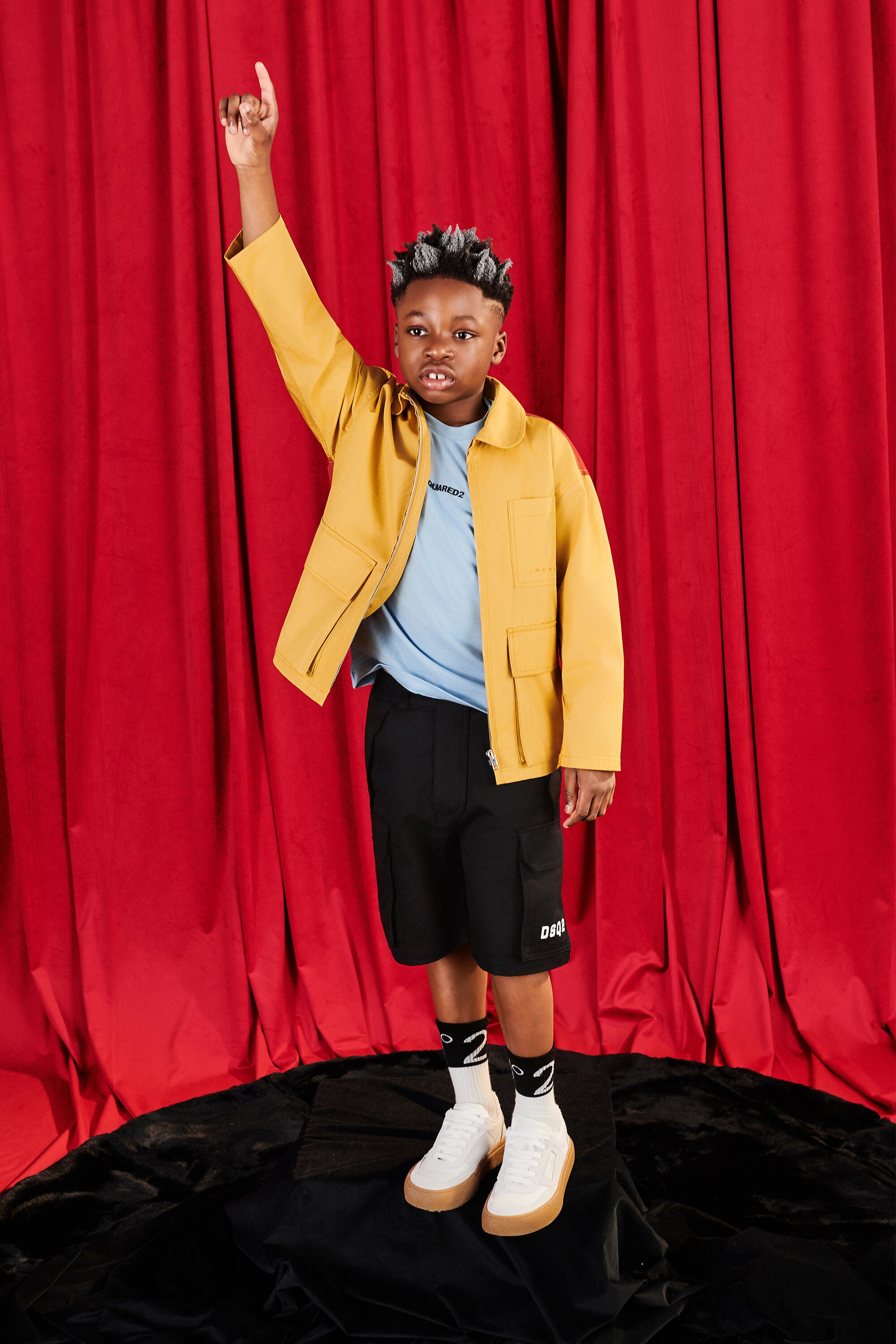 Jacke mit aufgedrucktem Logo