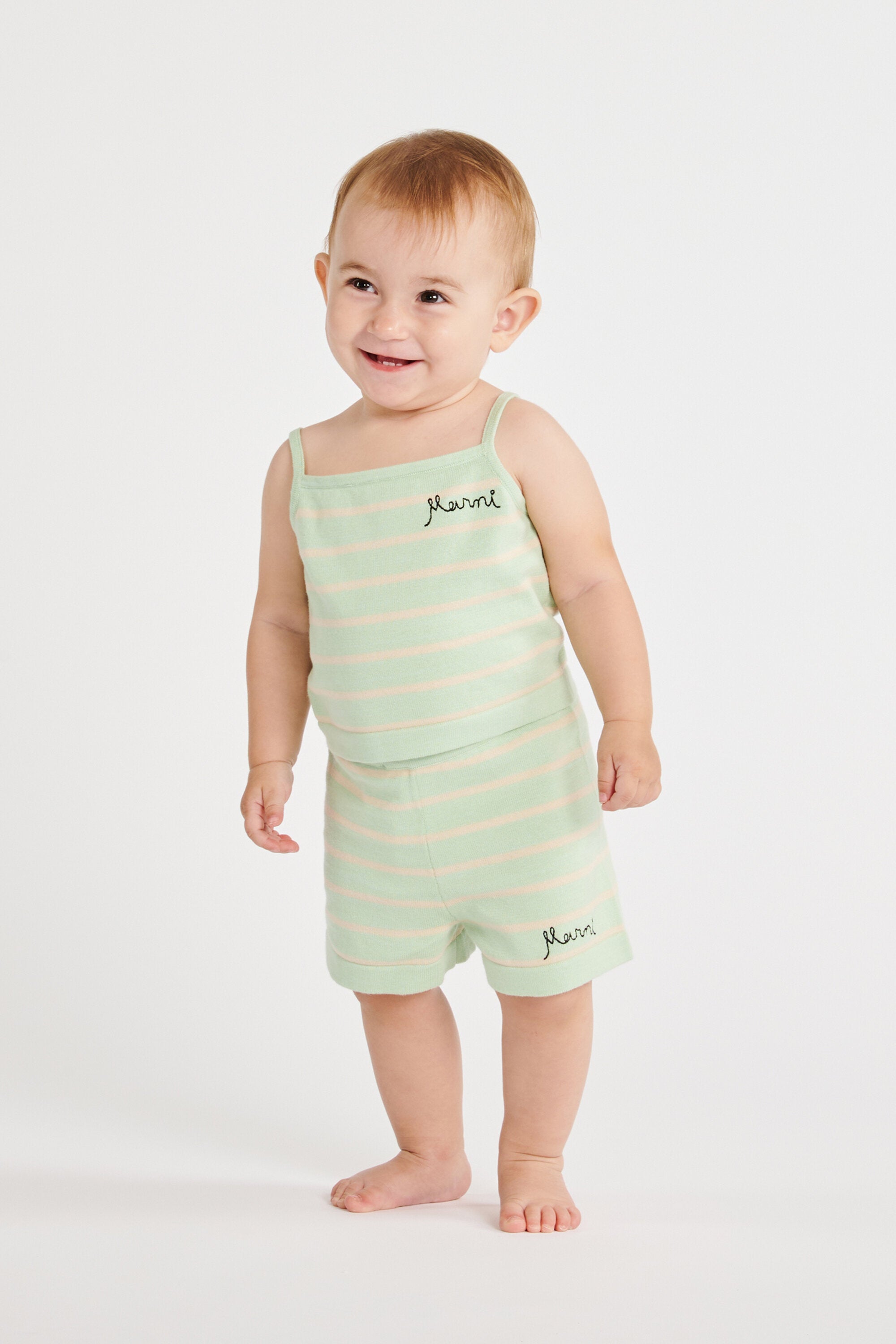 Strickshorts mit Logo