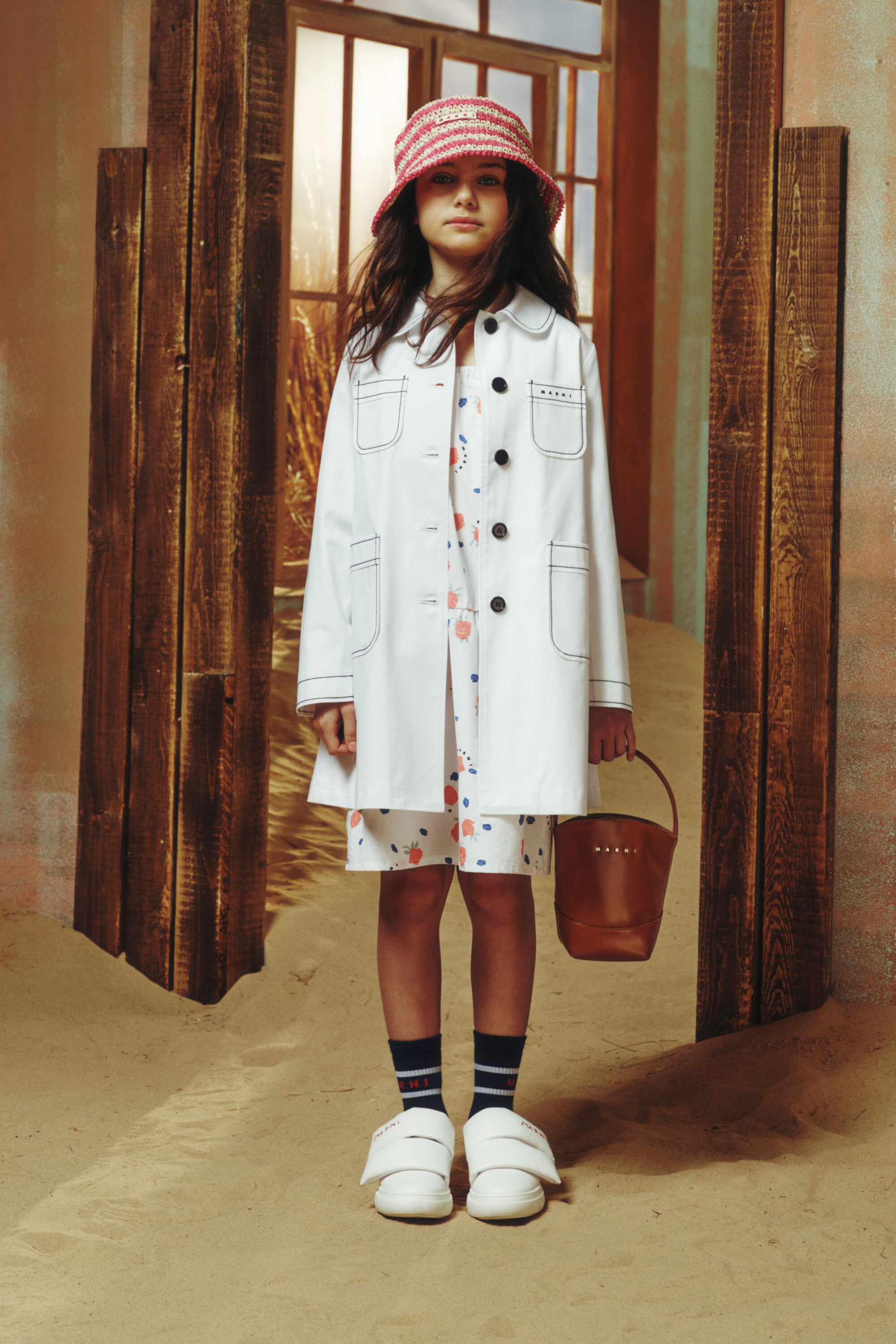 Jacke mit aufgedrucktem Logo