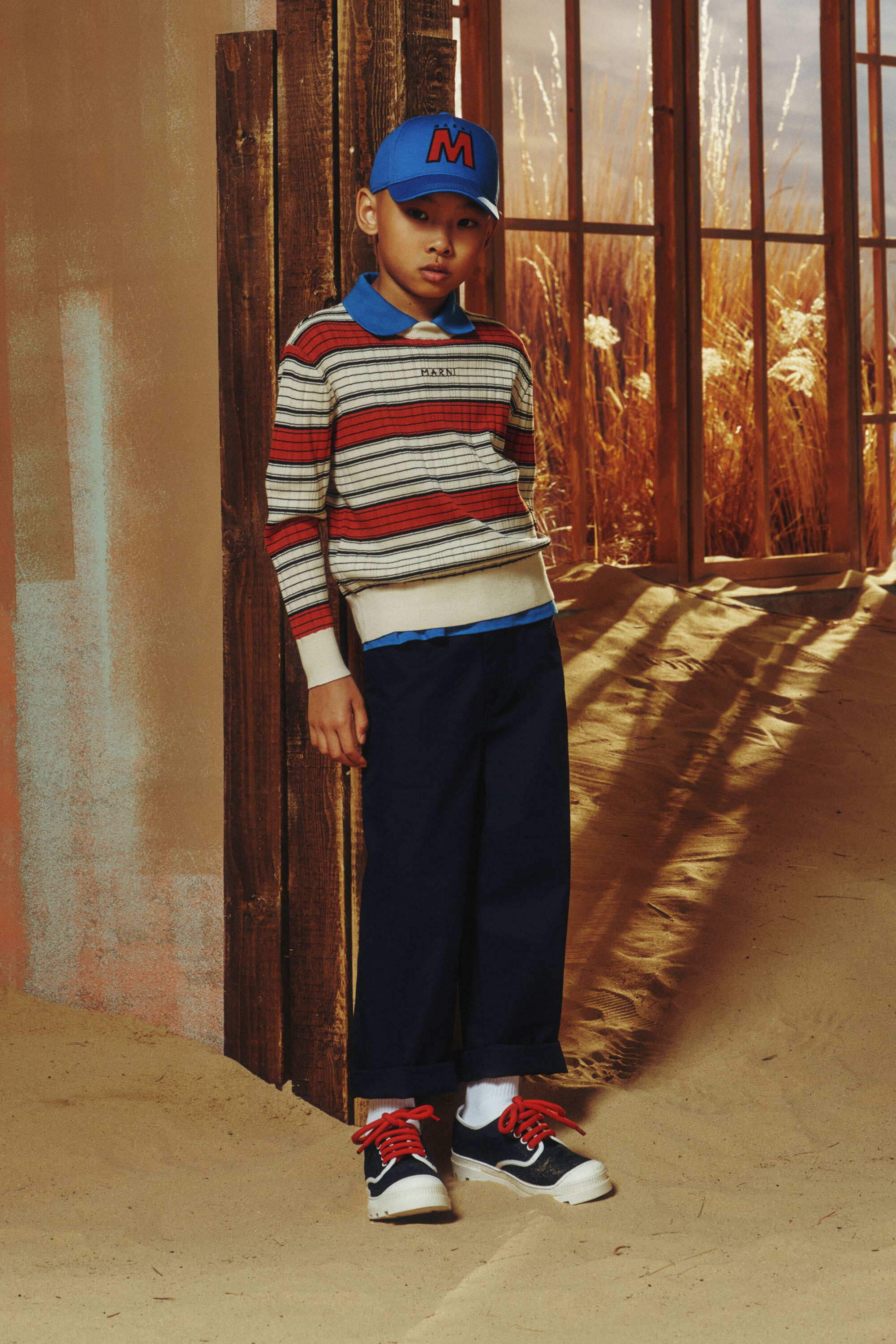 Pullover girocollo a righe con logo