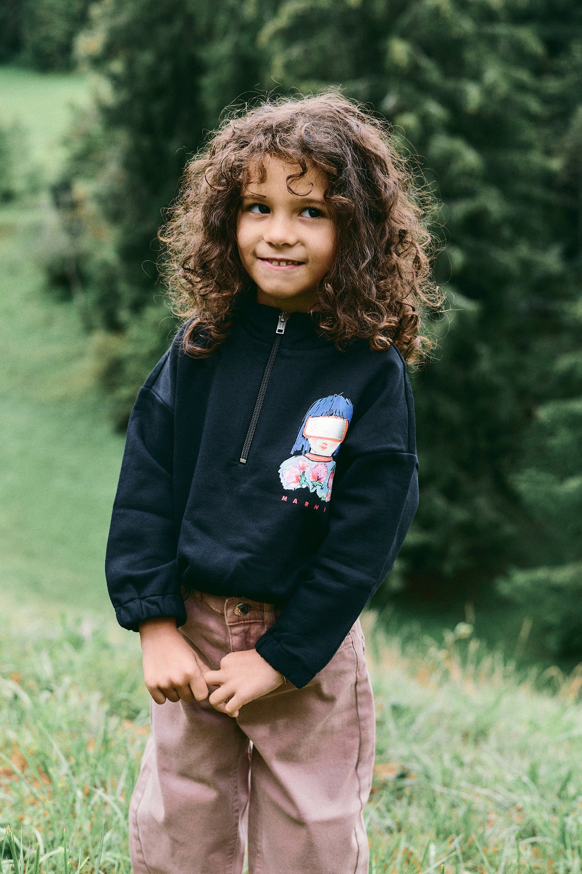 Kapuzenpullover mit Logo