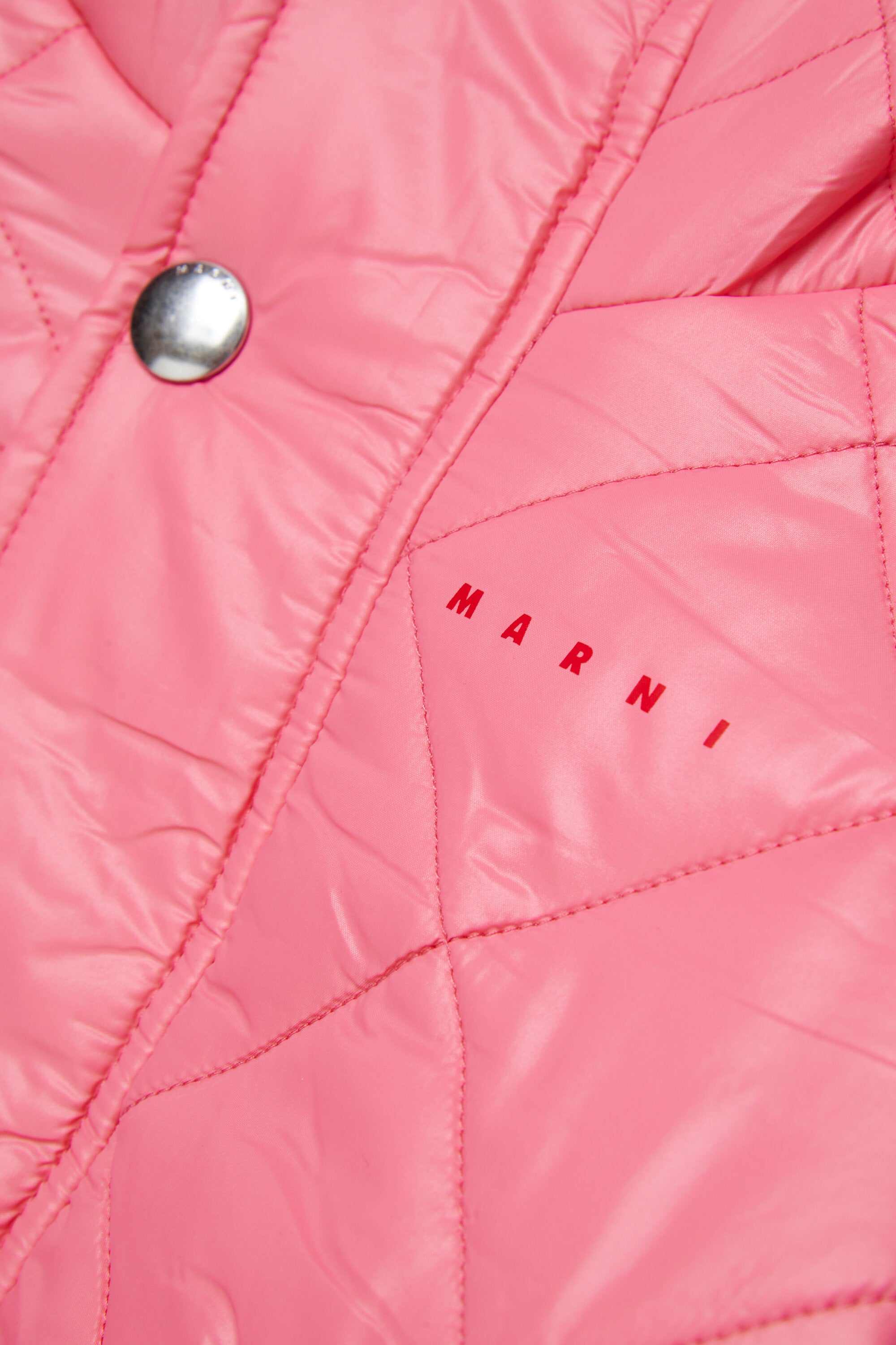 Gefütterte Jacke mit aufgedrucktem Logo