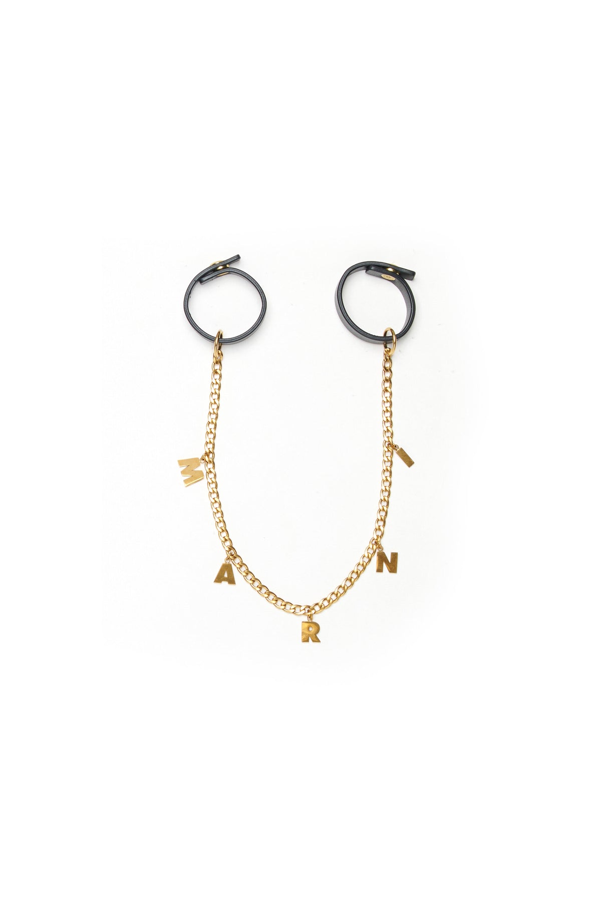Charm avec lettres pendantes