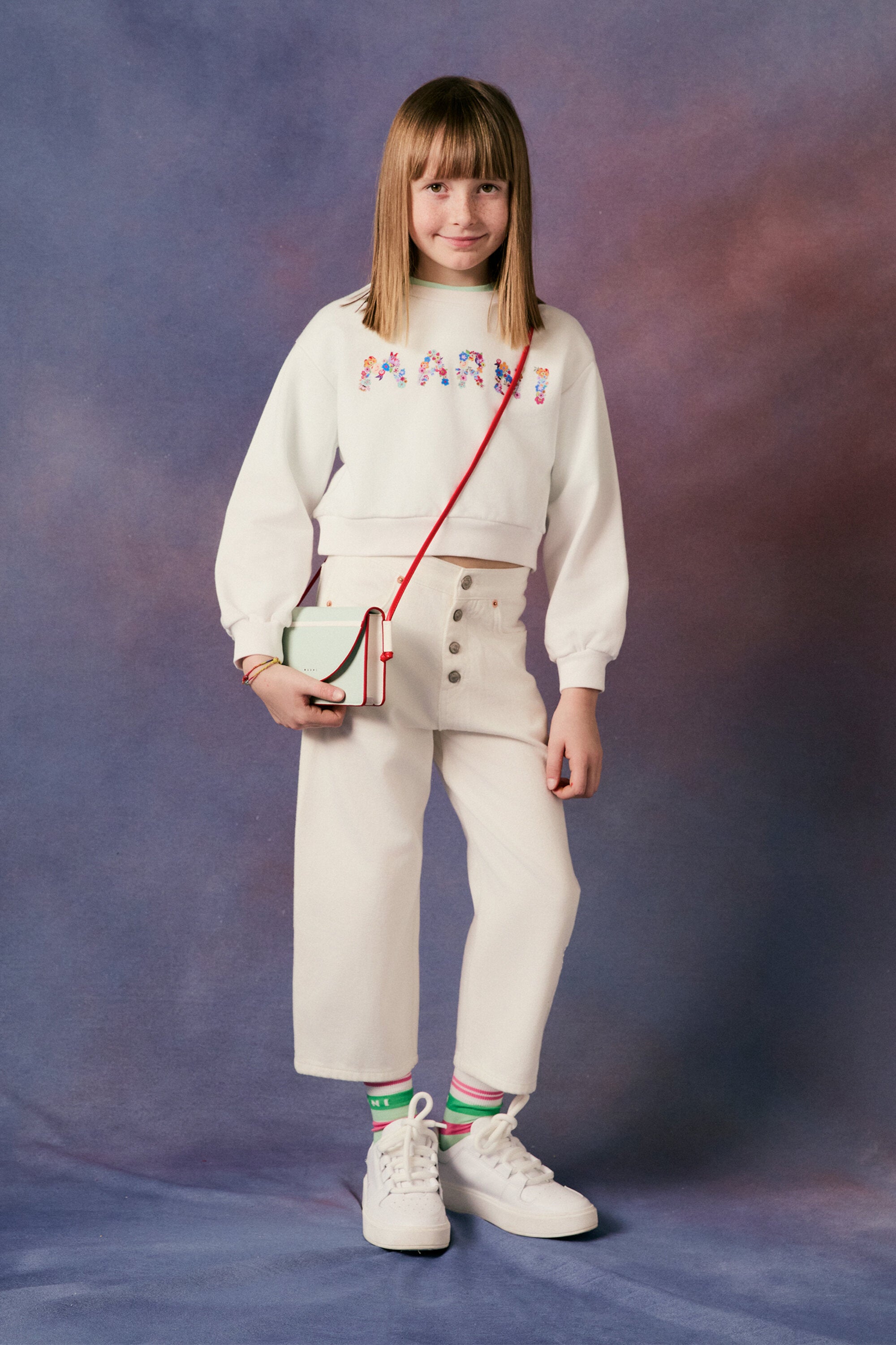 Weiße Jeans mit Markenlogo