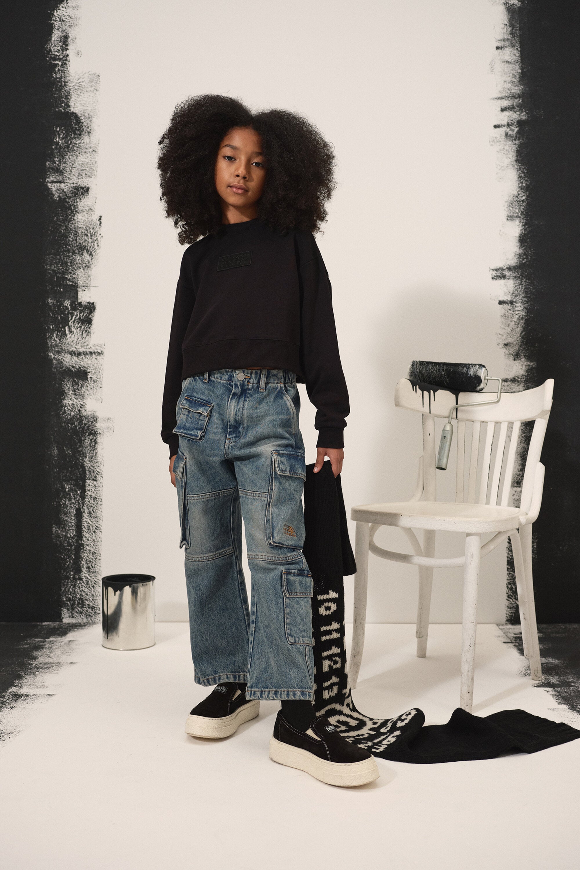 Mittelblau schattierte Cargo-Jeans