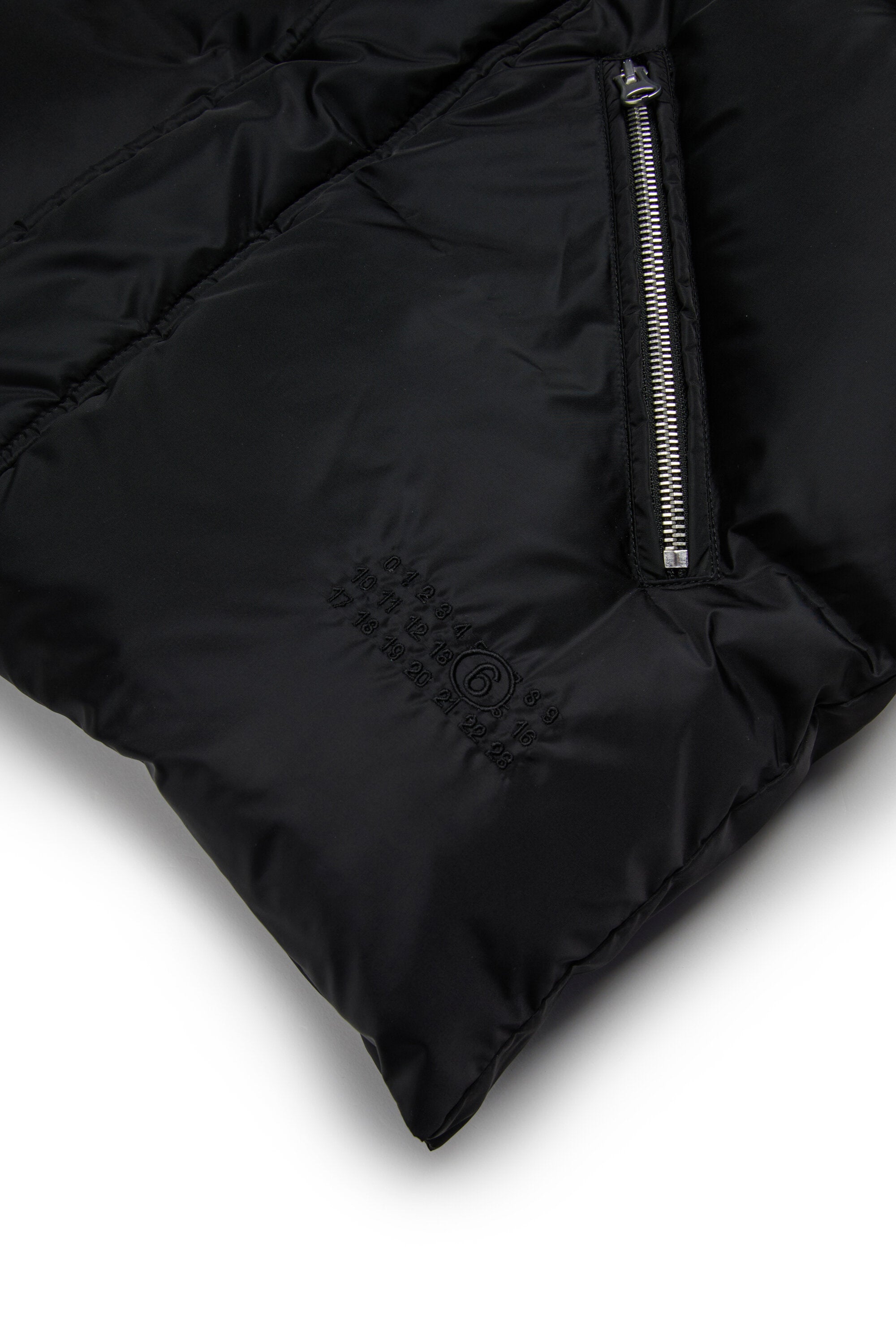 Gilet imbottito con zip