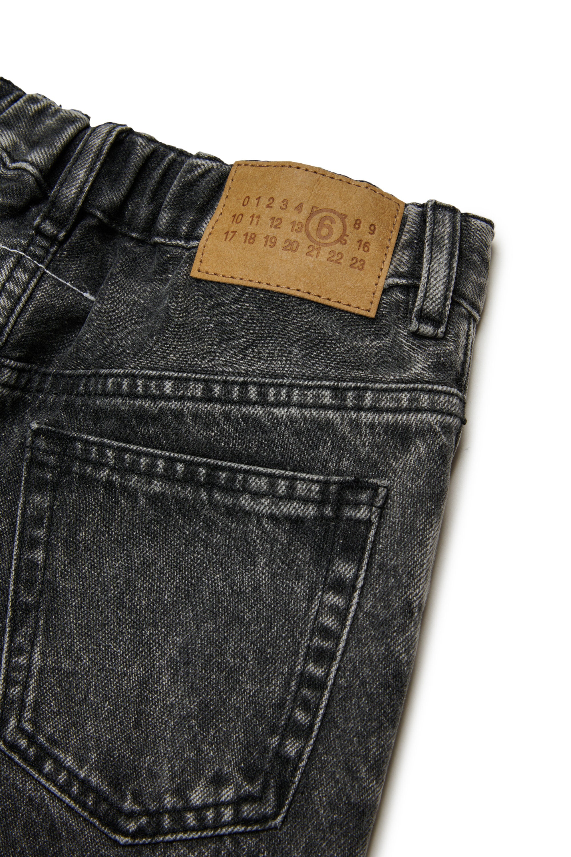 Jeans regular nero sfumato