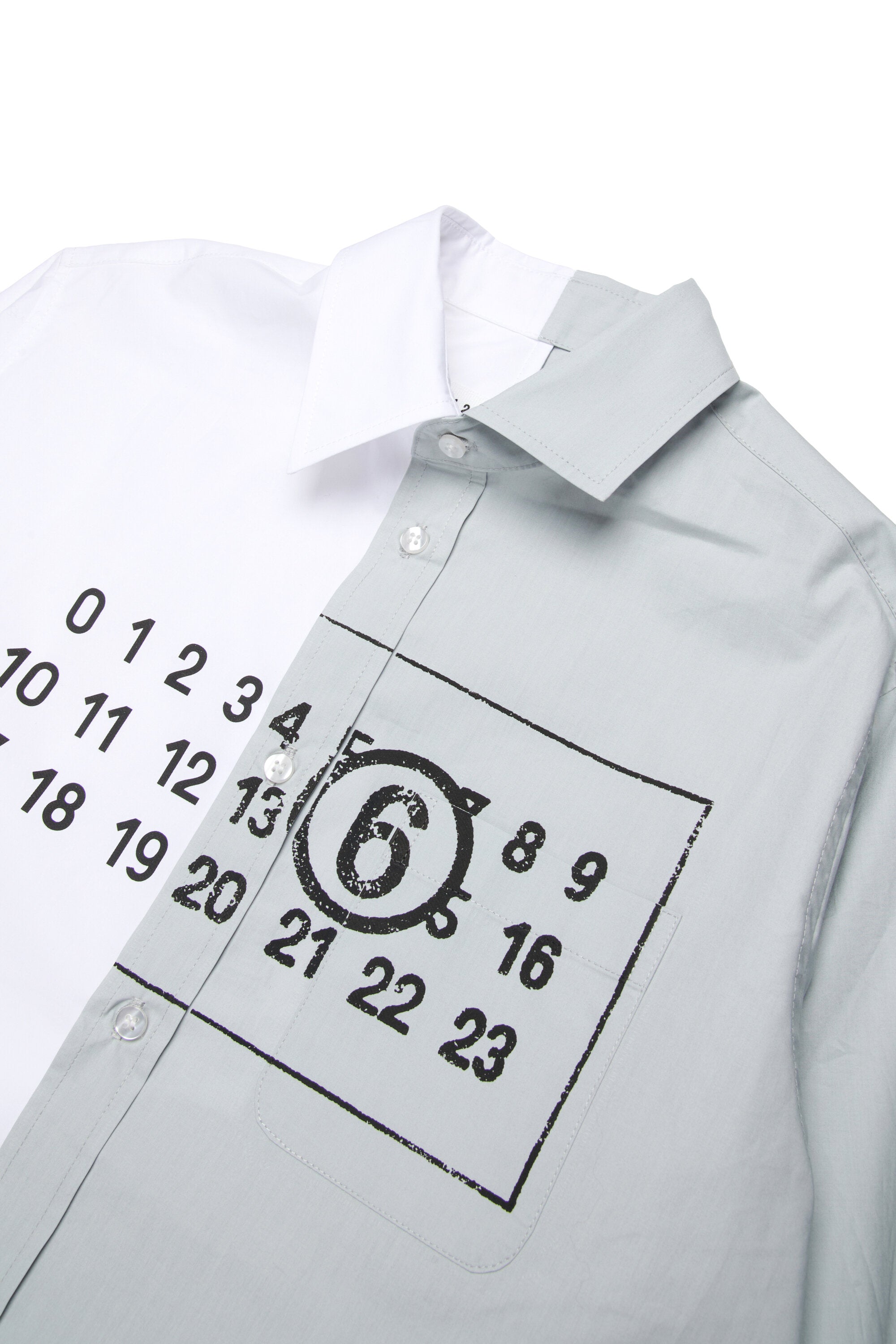 Zweifarbiges, neu geschnittenes Popeline-Hemd