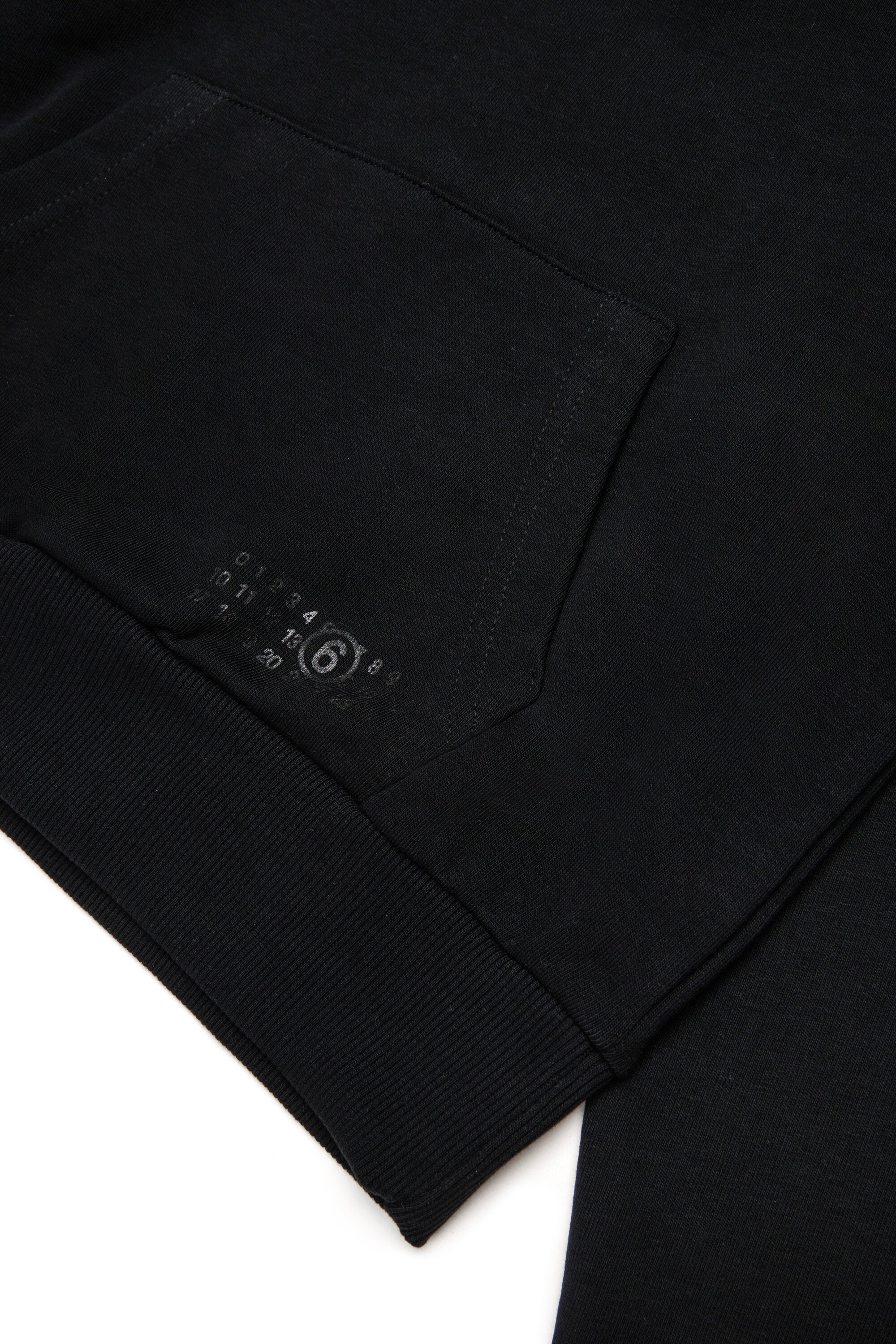 Sweatshirt mit Kapuze und Reißverschlusstasche