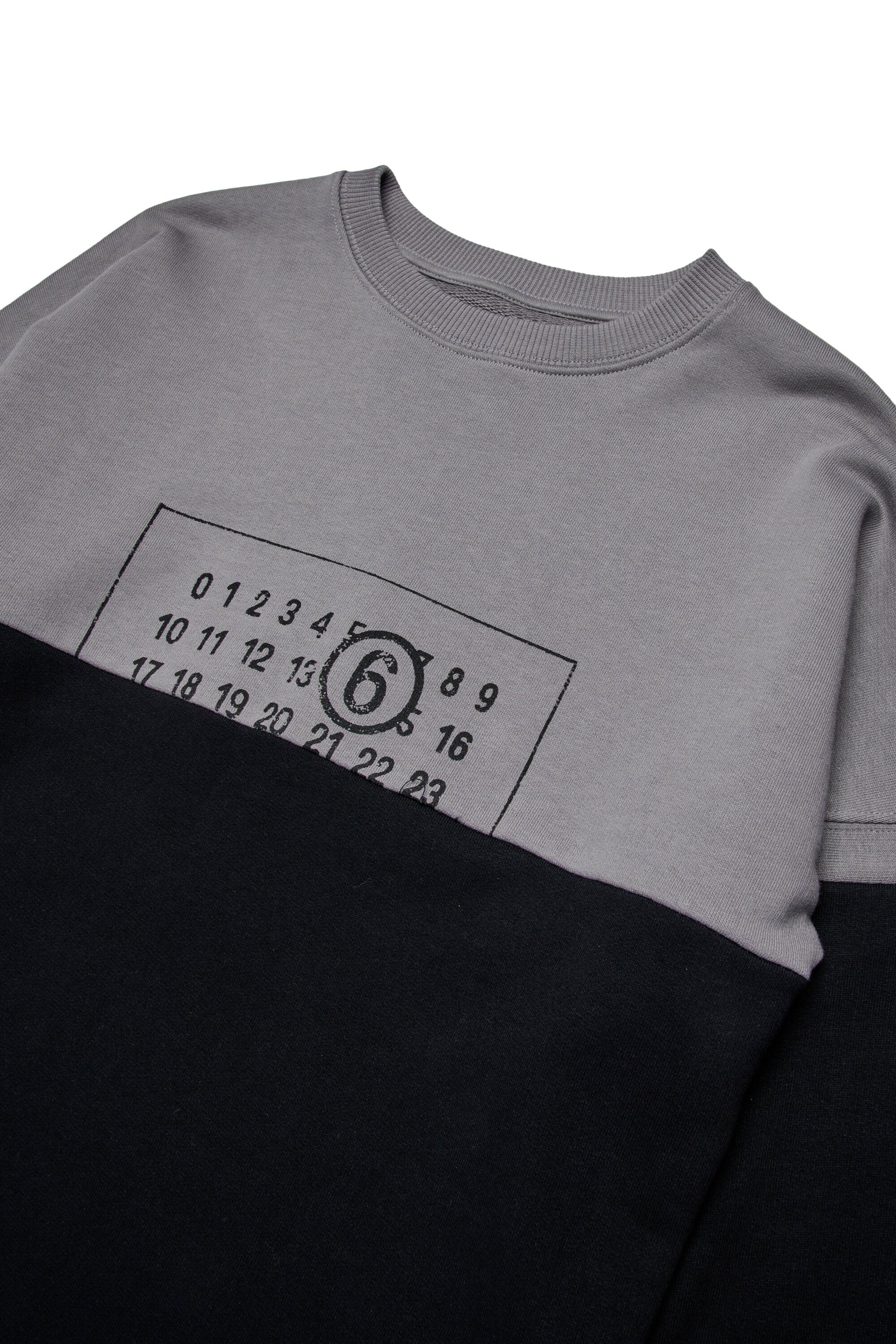 Zweifarbiges Sweatshirt mit Rundhalsausschnitt und A-cut