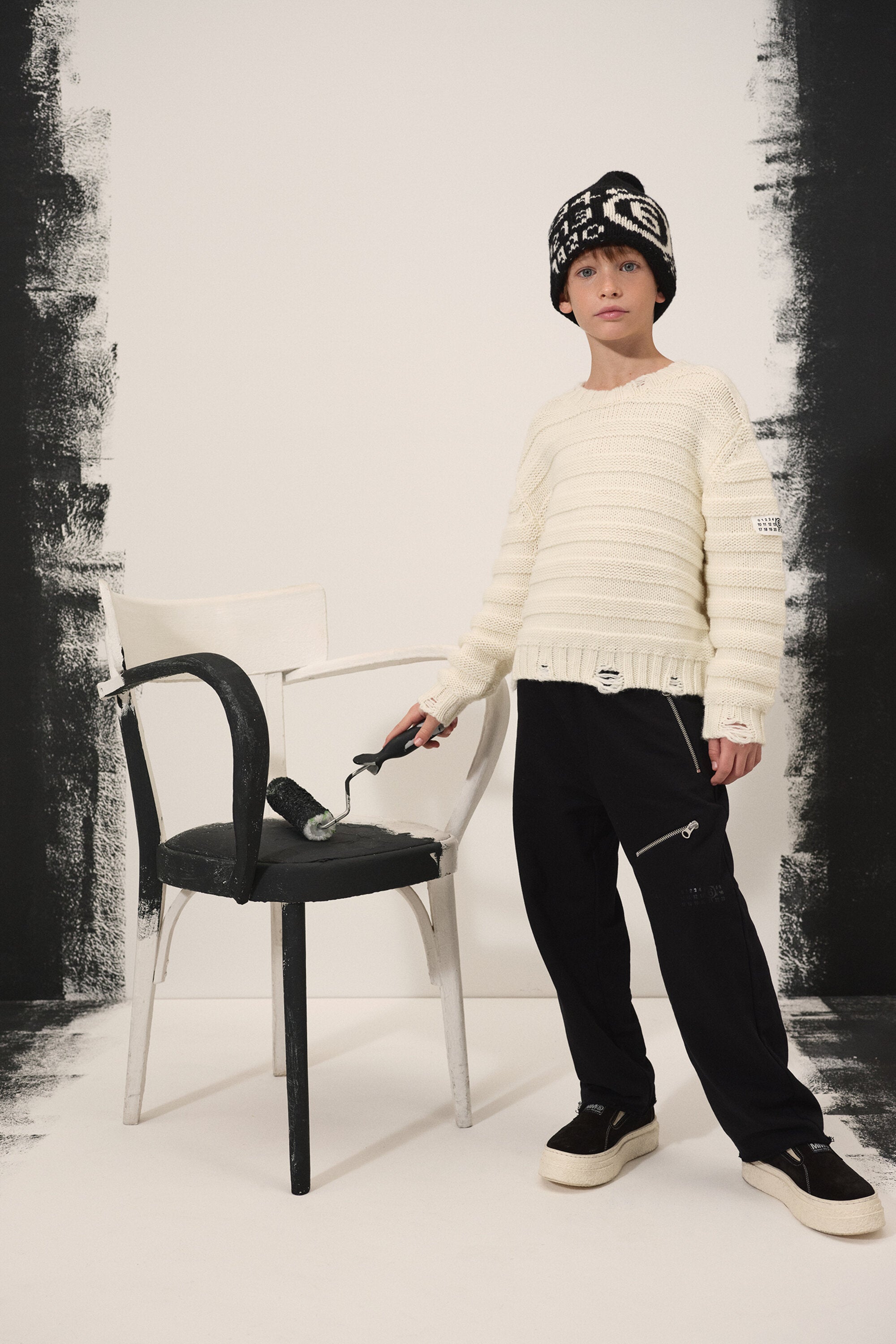 Pullover aus gerippter Wollmischung mit Unterbrechungen