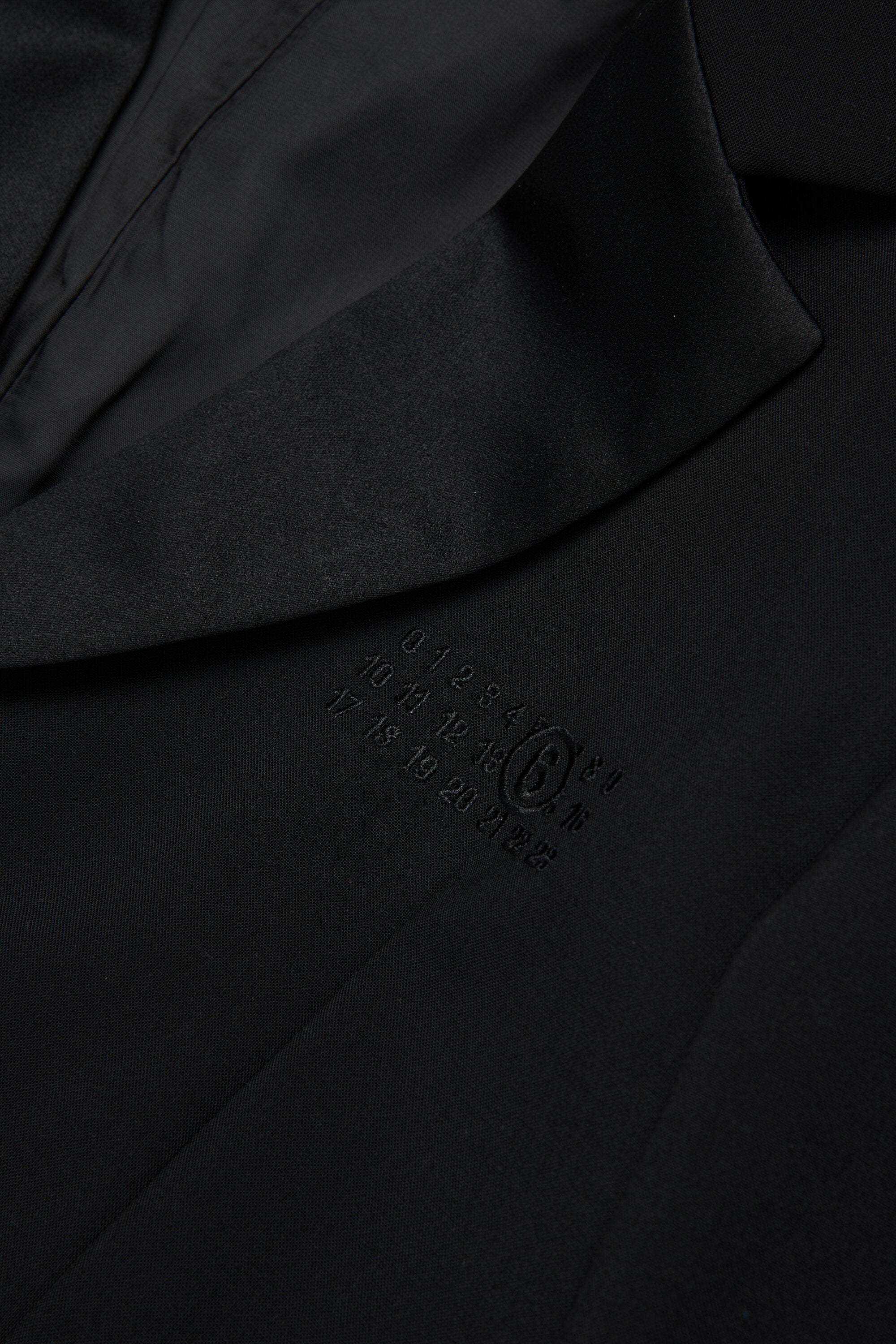 Blazerjacke mit aufgedrucktem Logo