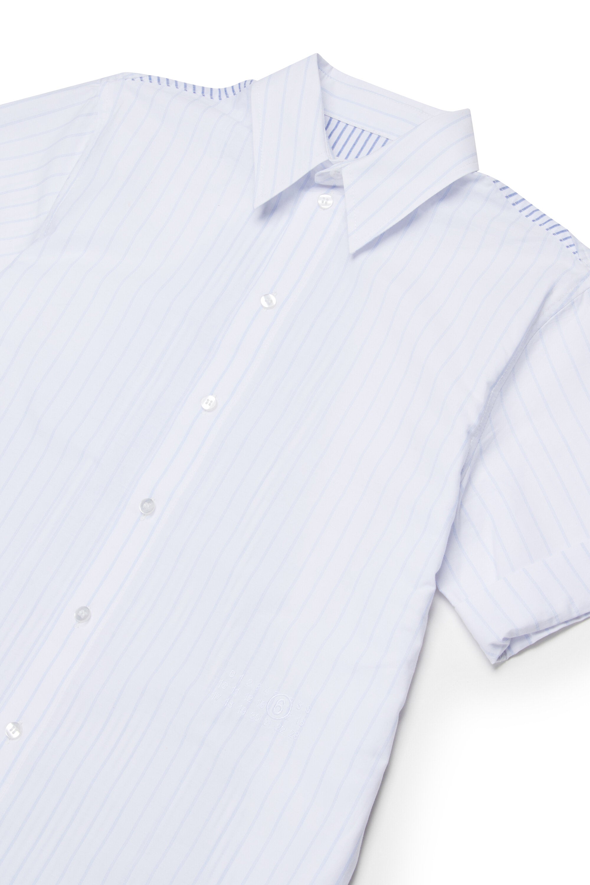 Robe chemise courte à rayures