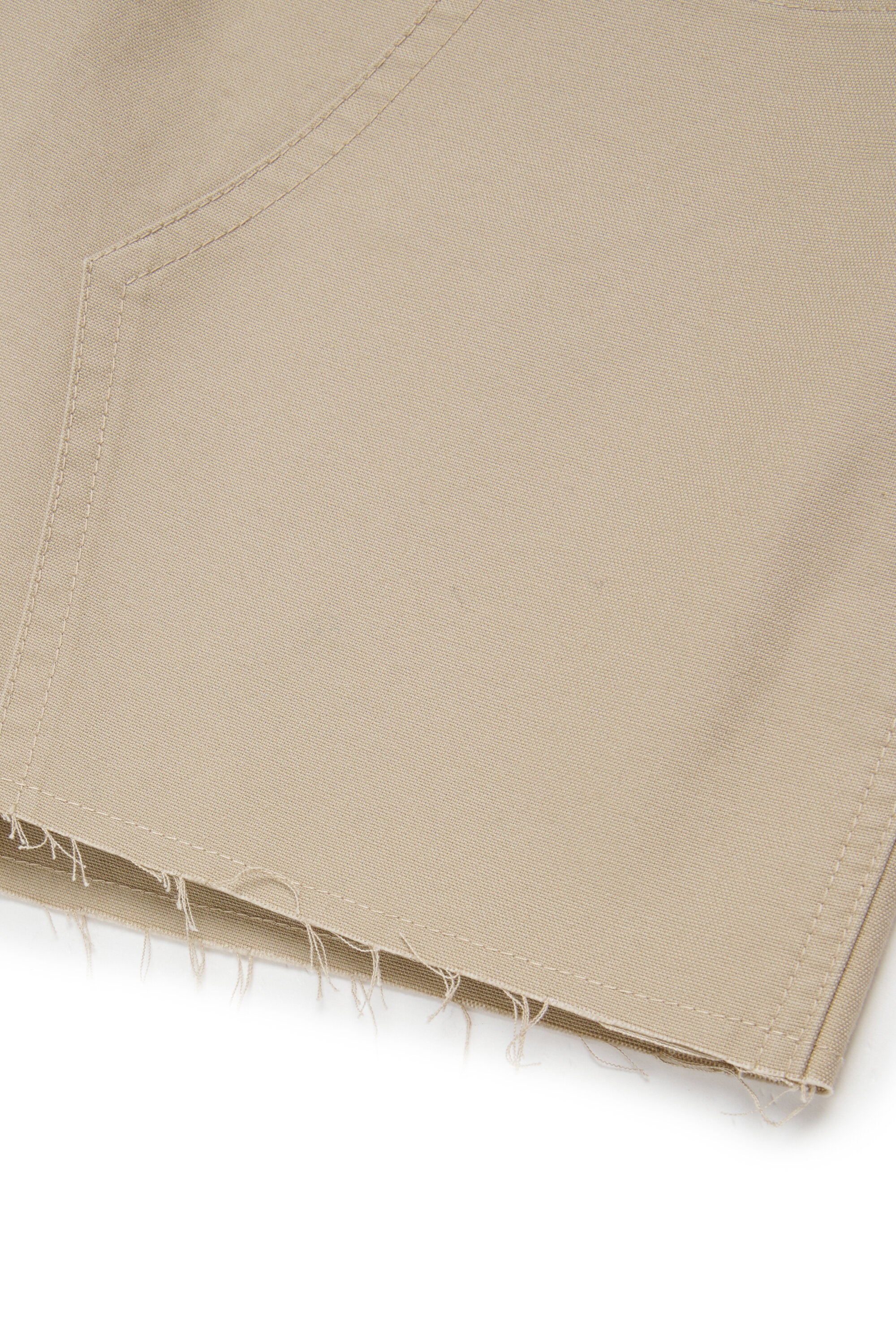 Shorts cargo con logo