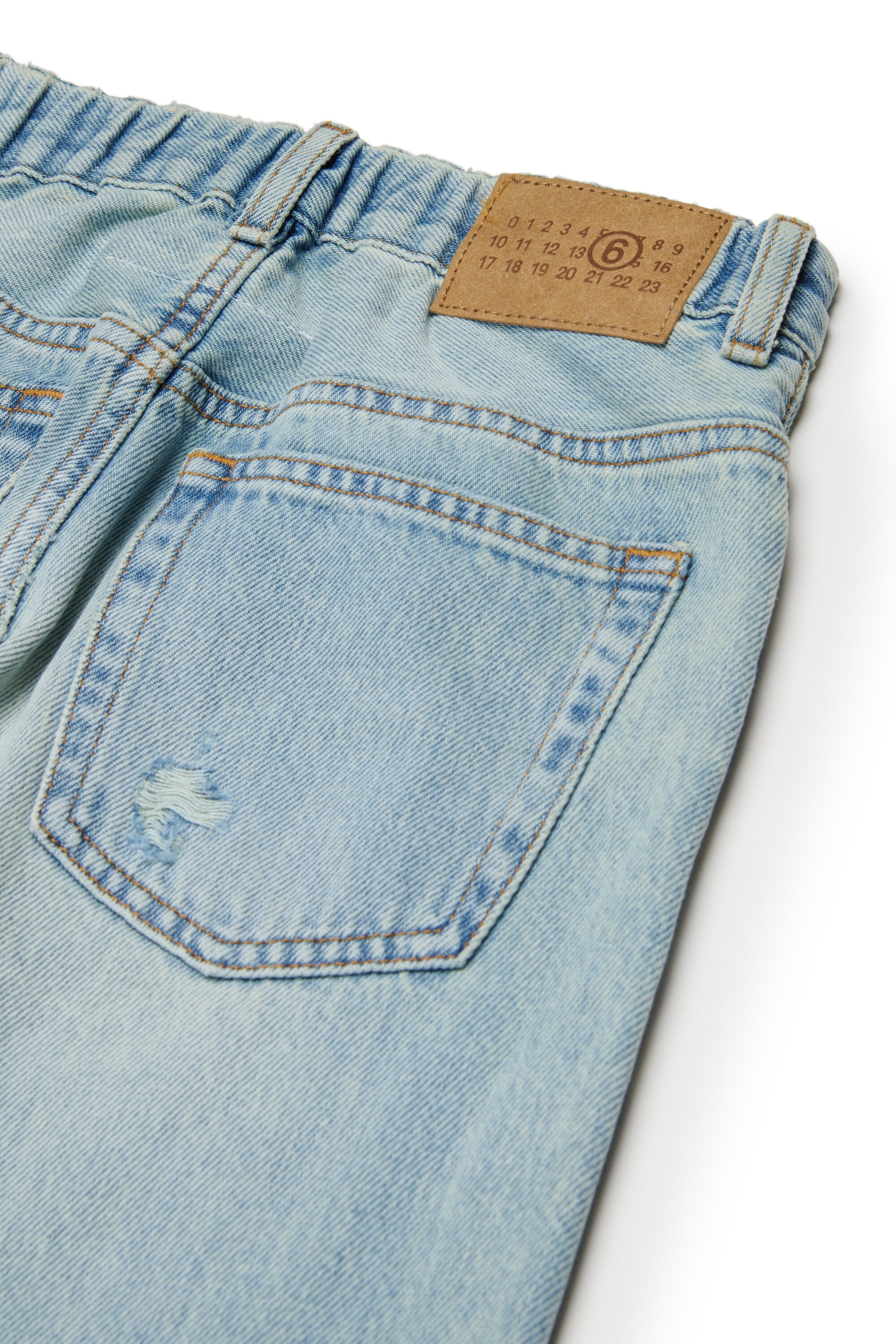 Regular Jeans mit heller Waschung