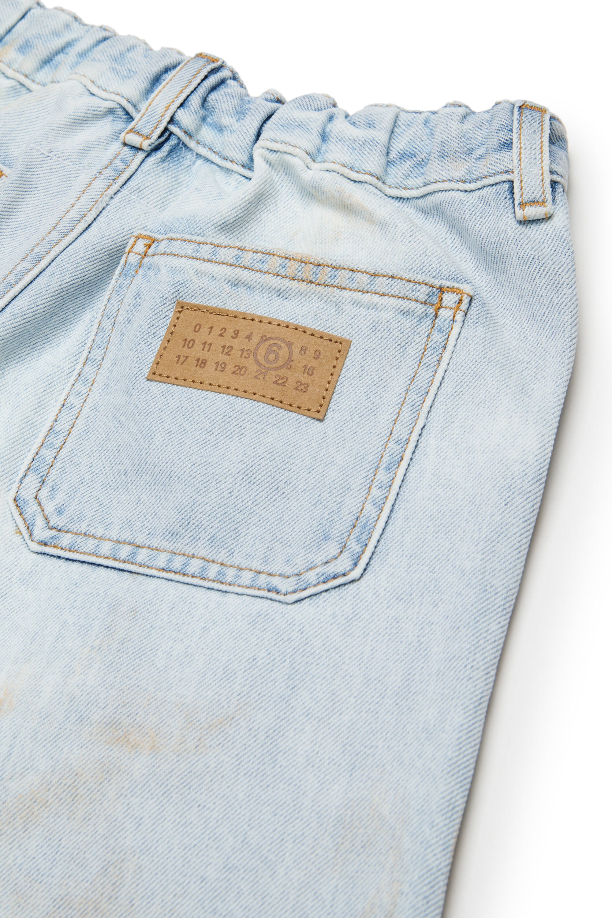 Jeansshorts mit Used-Effekt