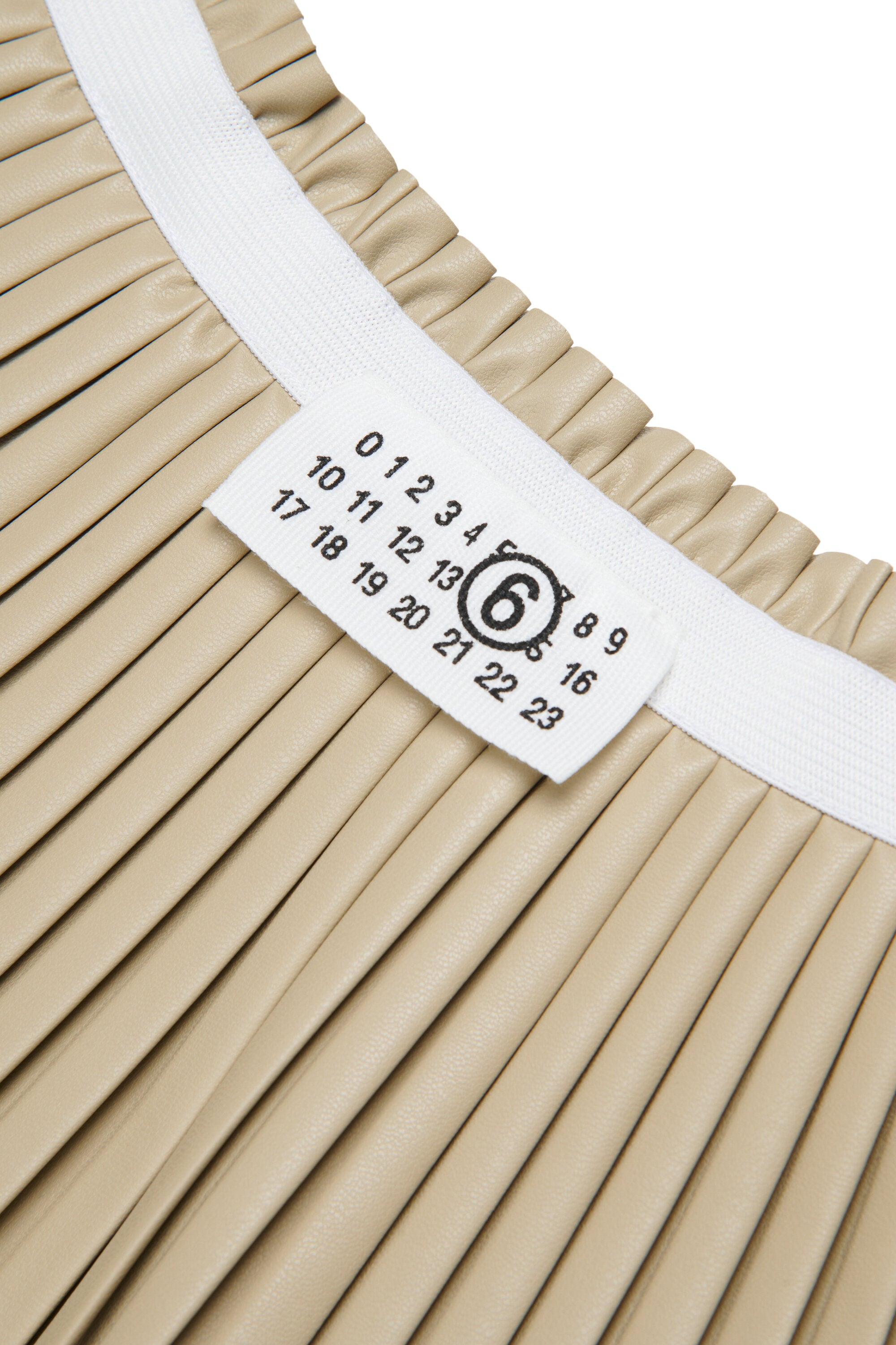 Plissierter Rock mit Logo