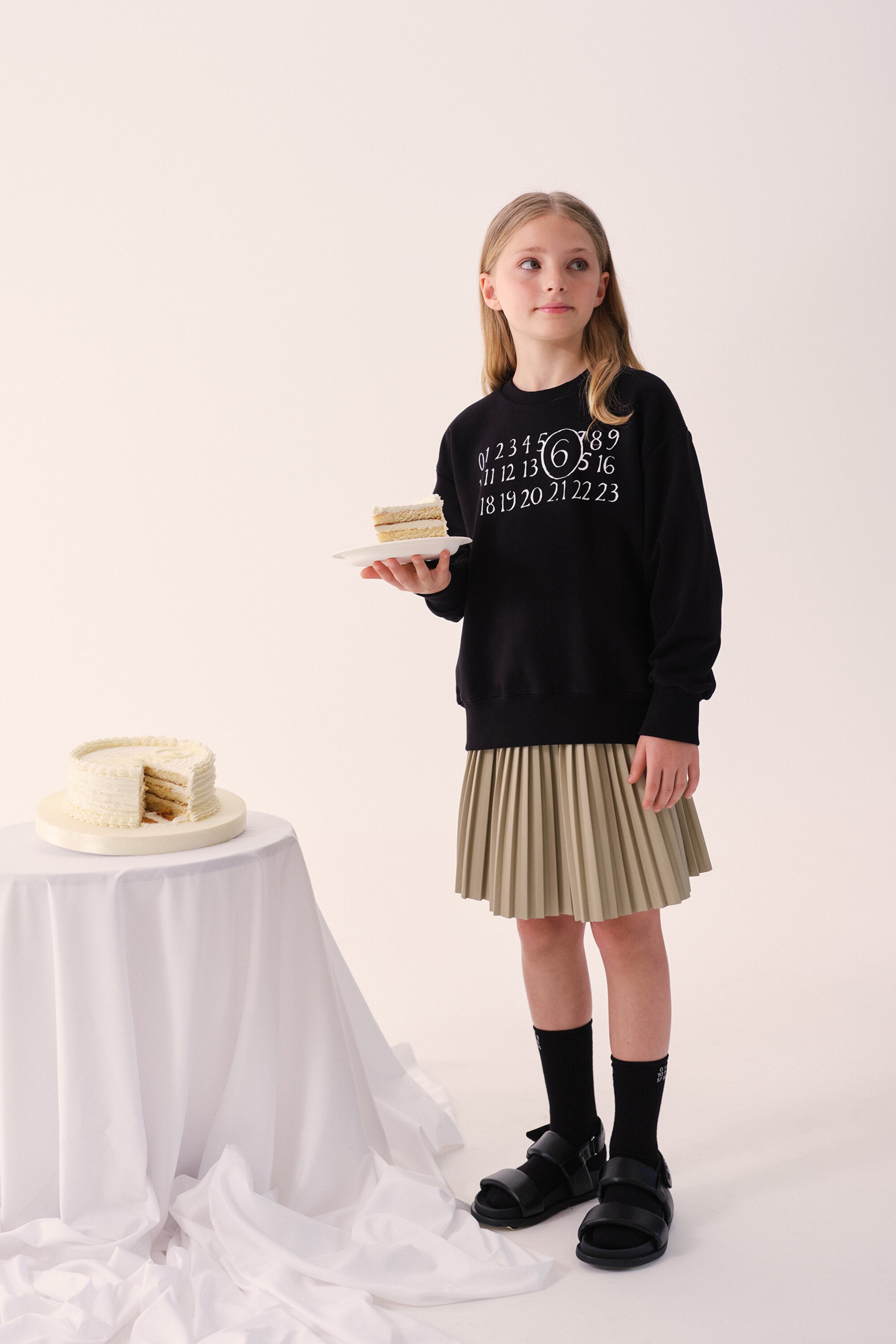 Plissierter Rock mit Logo