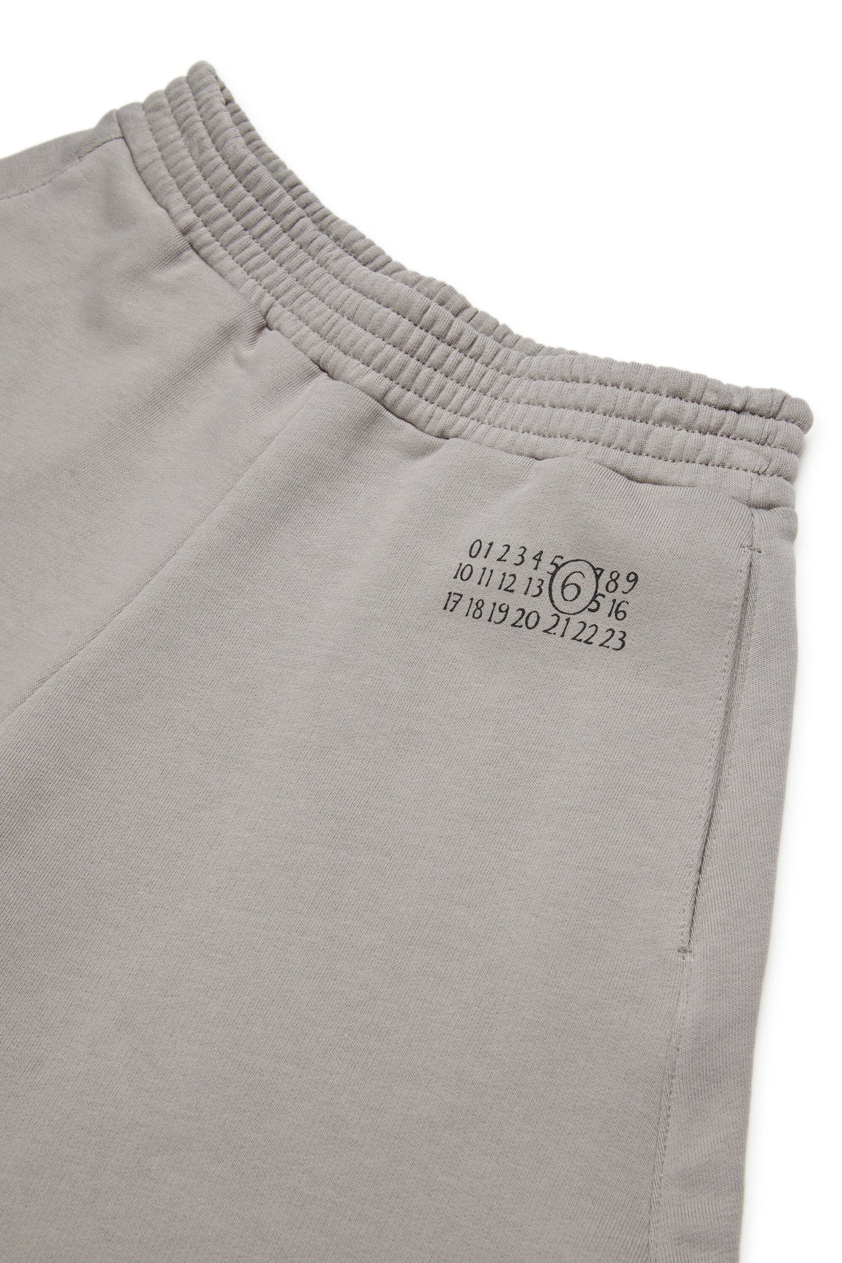 Short en molleton avec logo