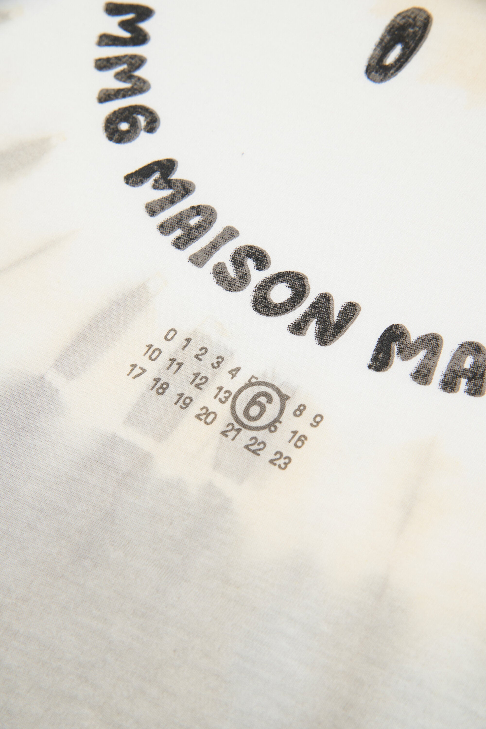 T-shirt con funny logo