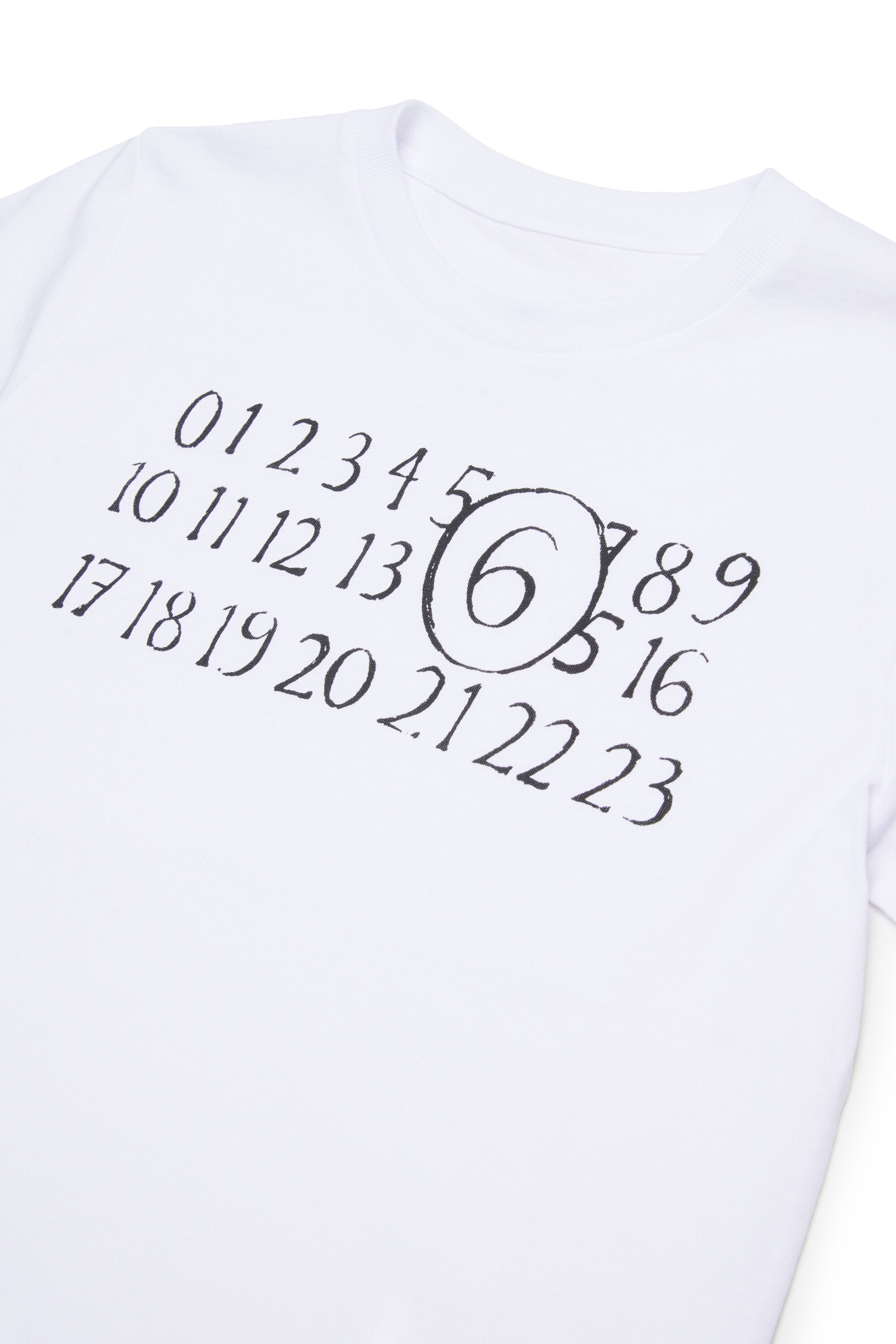 T-shirt avec logo sur la poitrine