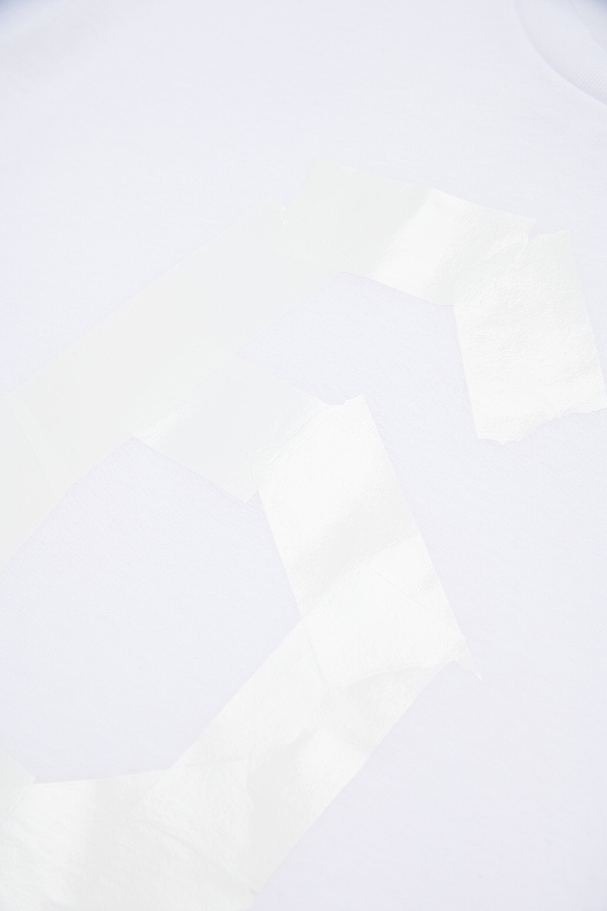 T-shirt con stampa frontale