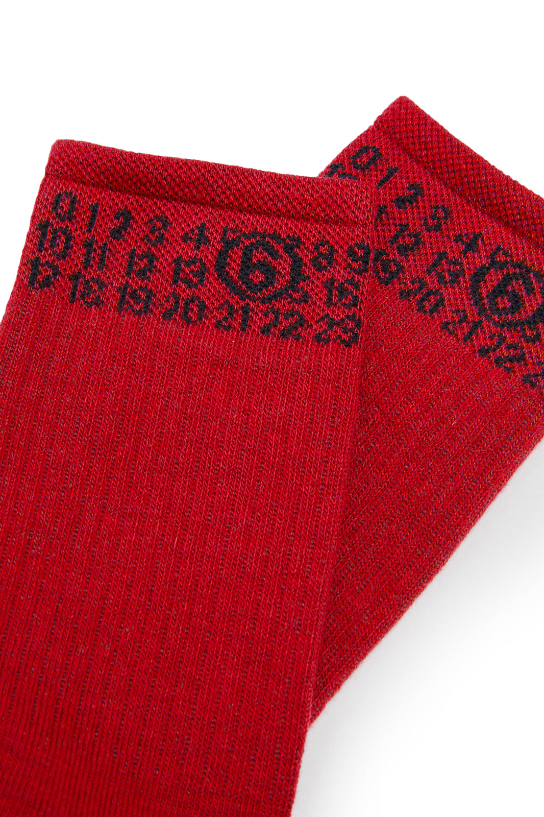 Socken mit Zahlenlogo