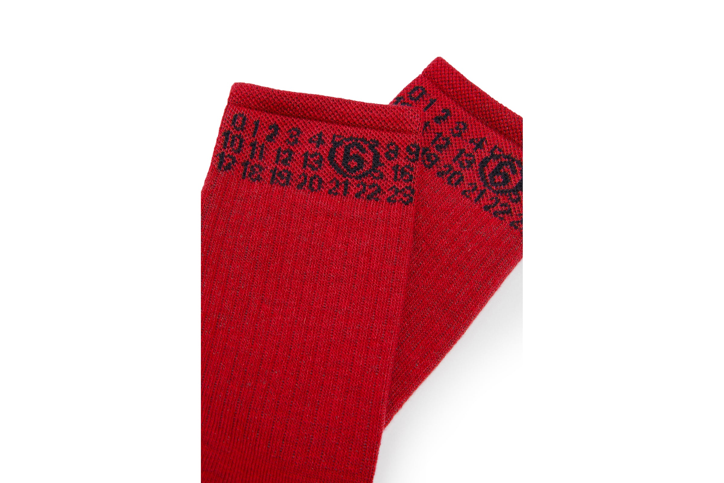 Socken mit Zahlenlogo