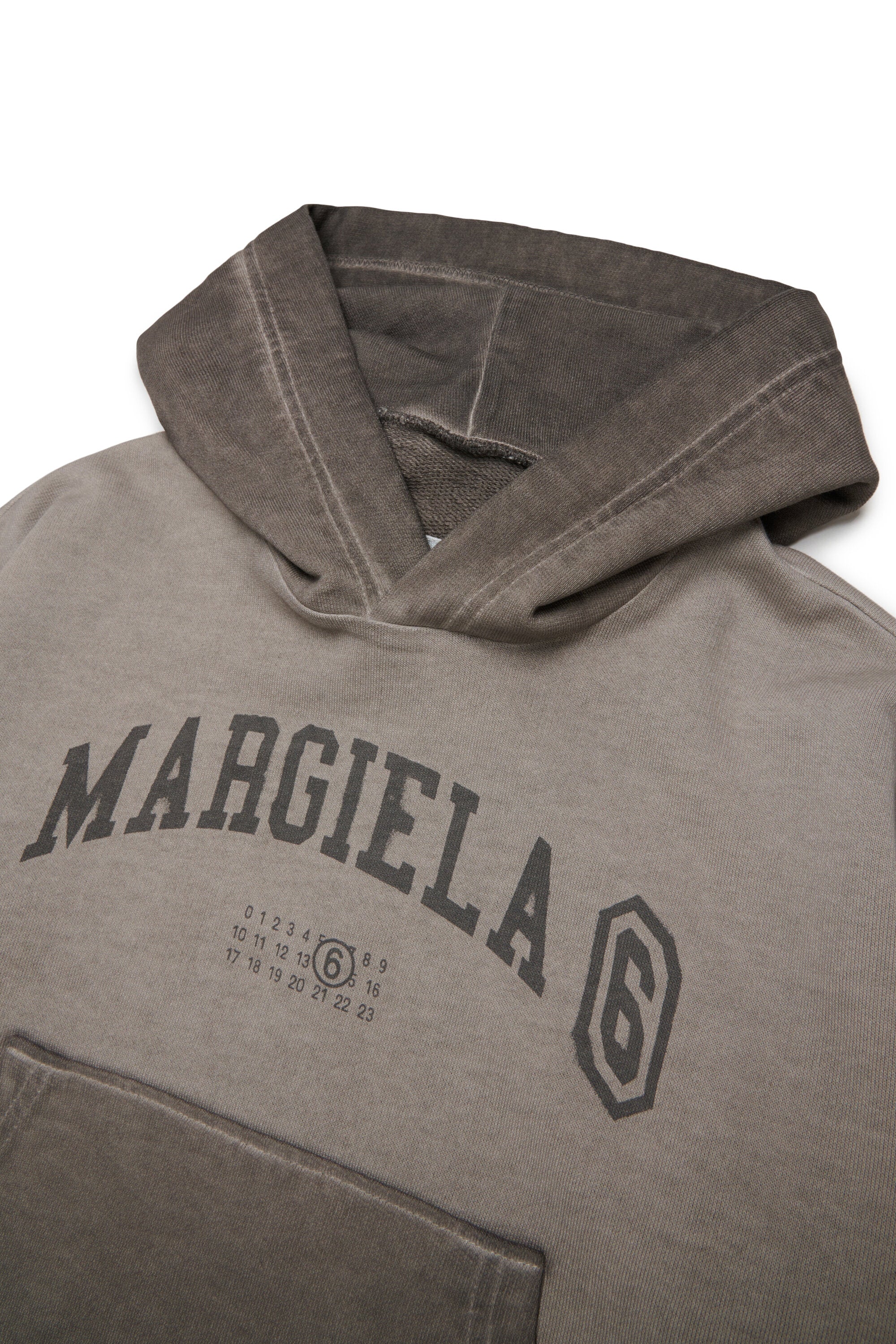 Kapuzenpullover mit Logo