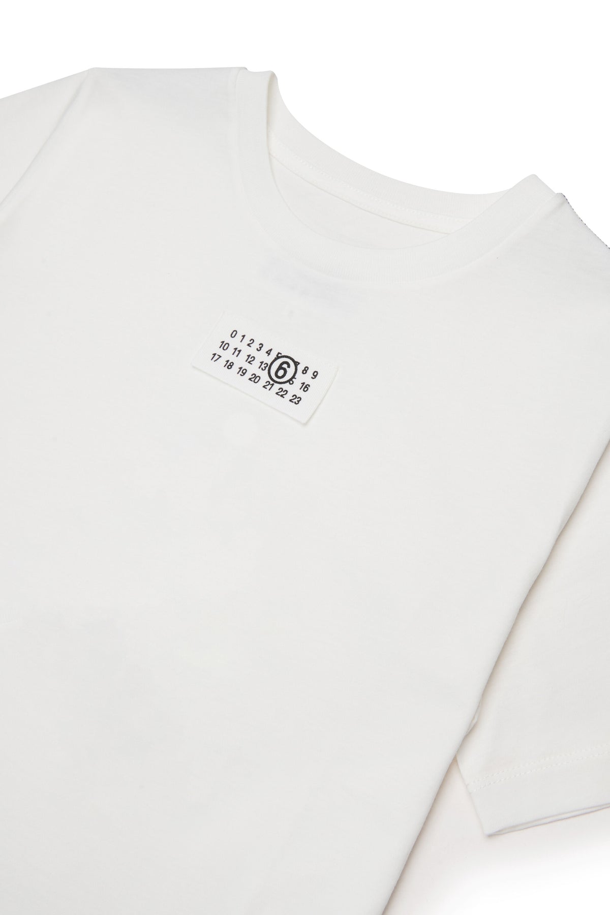 Camiseta de cuello redondo con logo