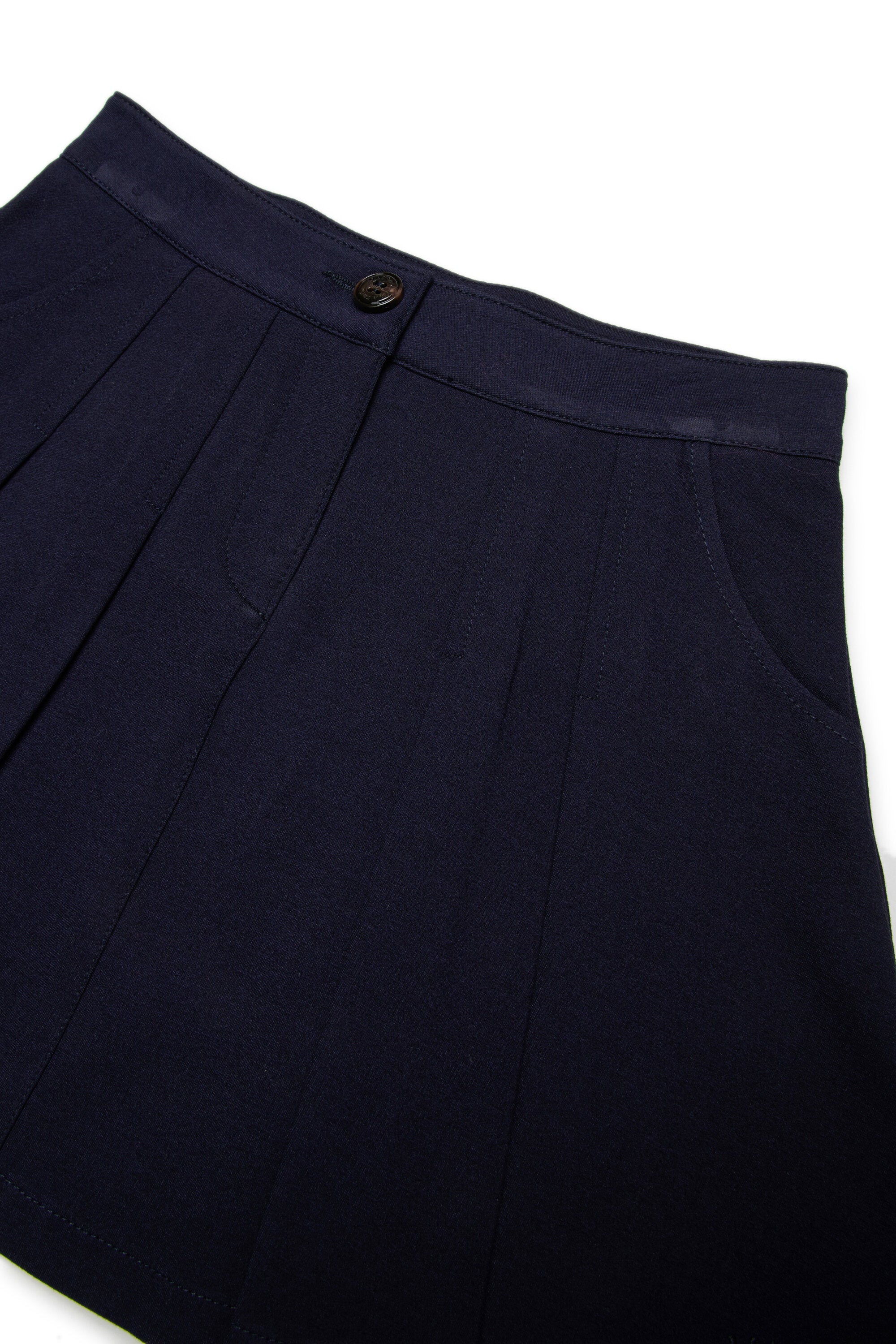 Short skirt in Milan stitch