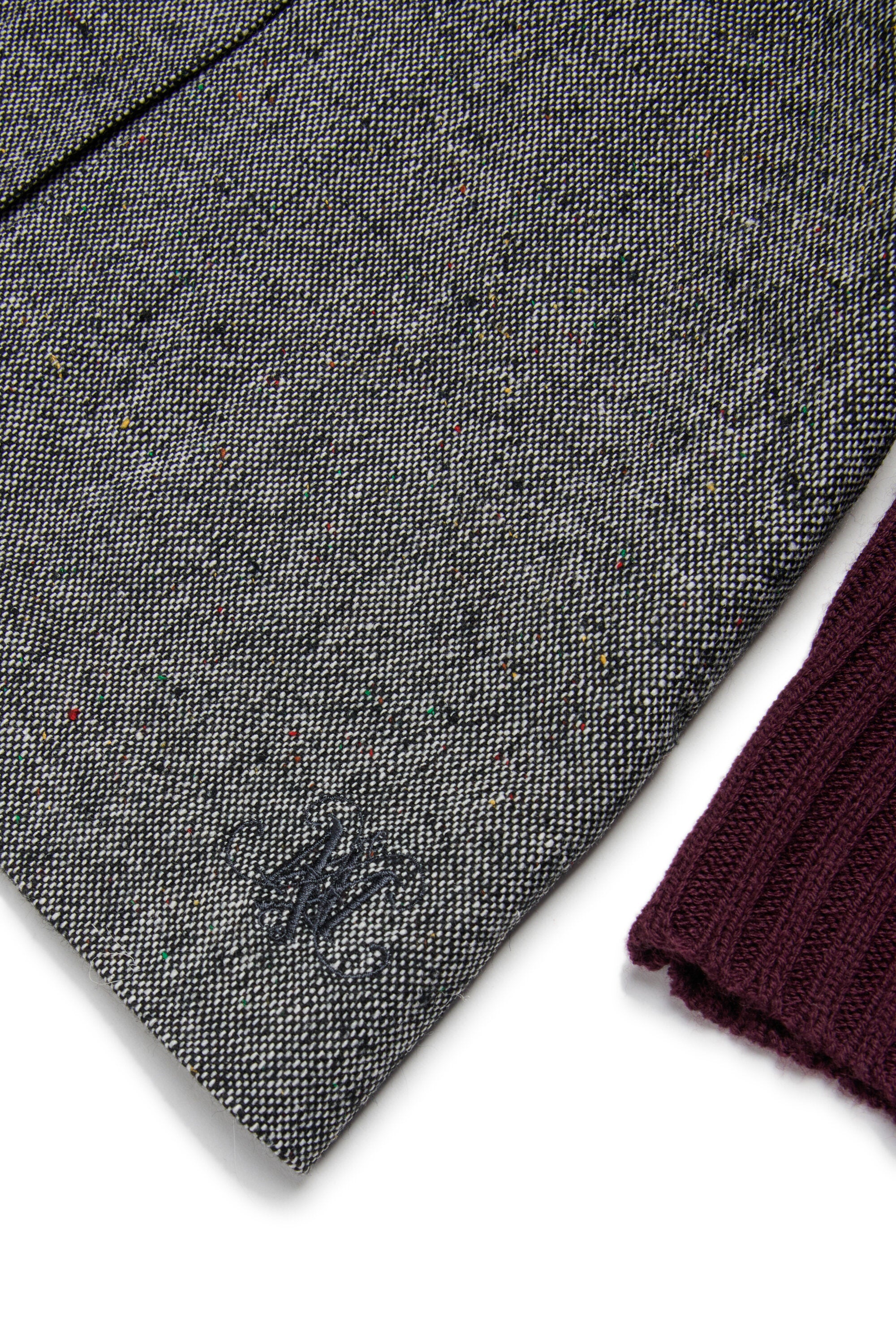 Minikleid aus Strick und Tweed