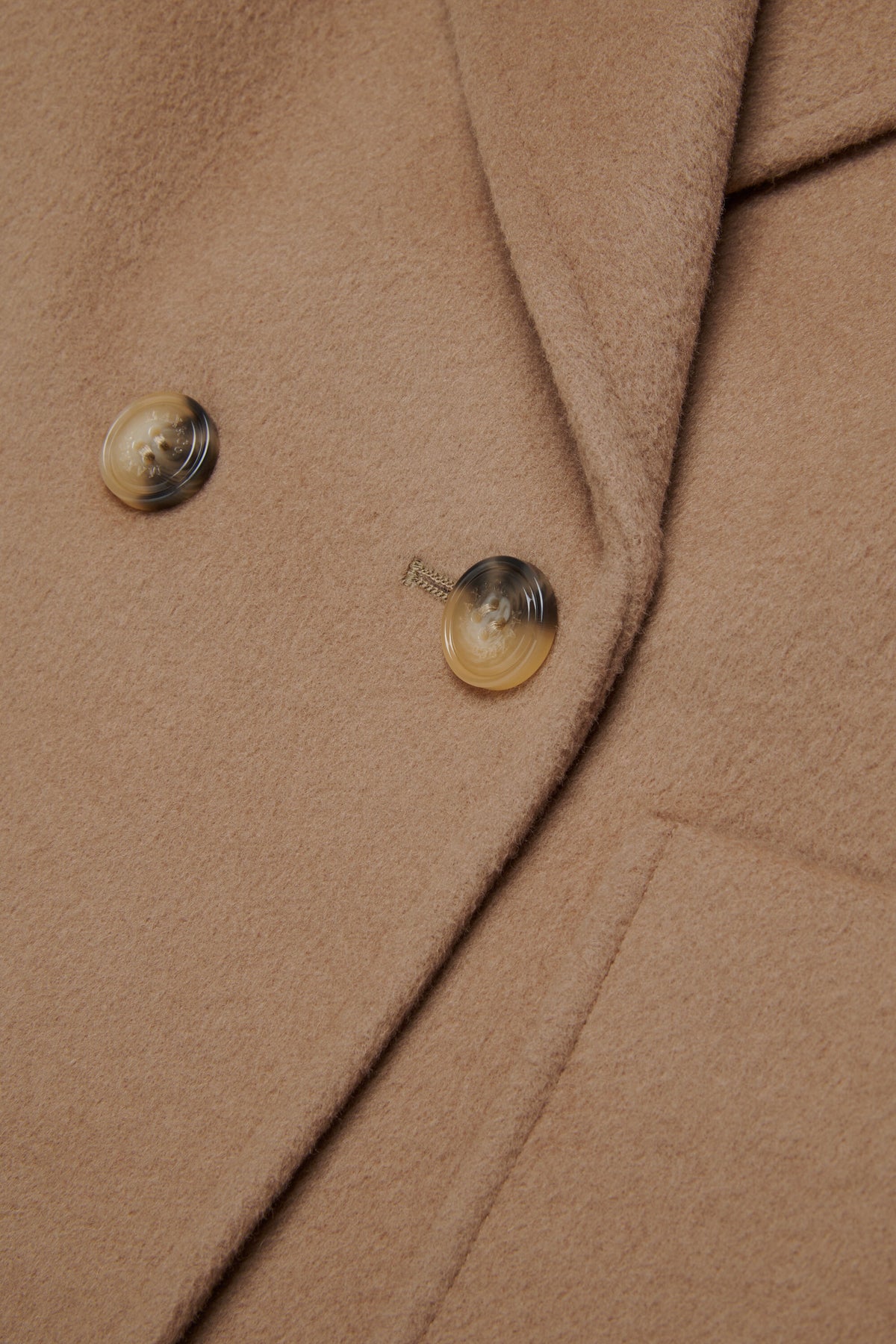 Manteau caban en laine rasée à double boutonnage